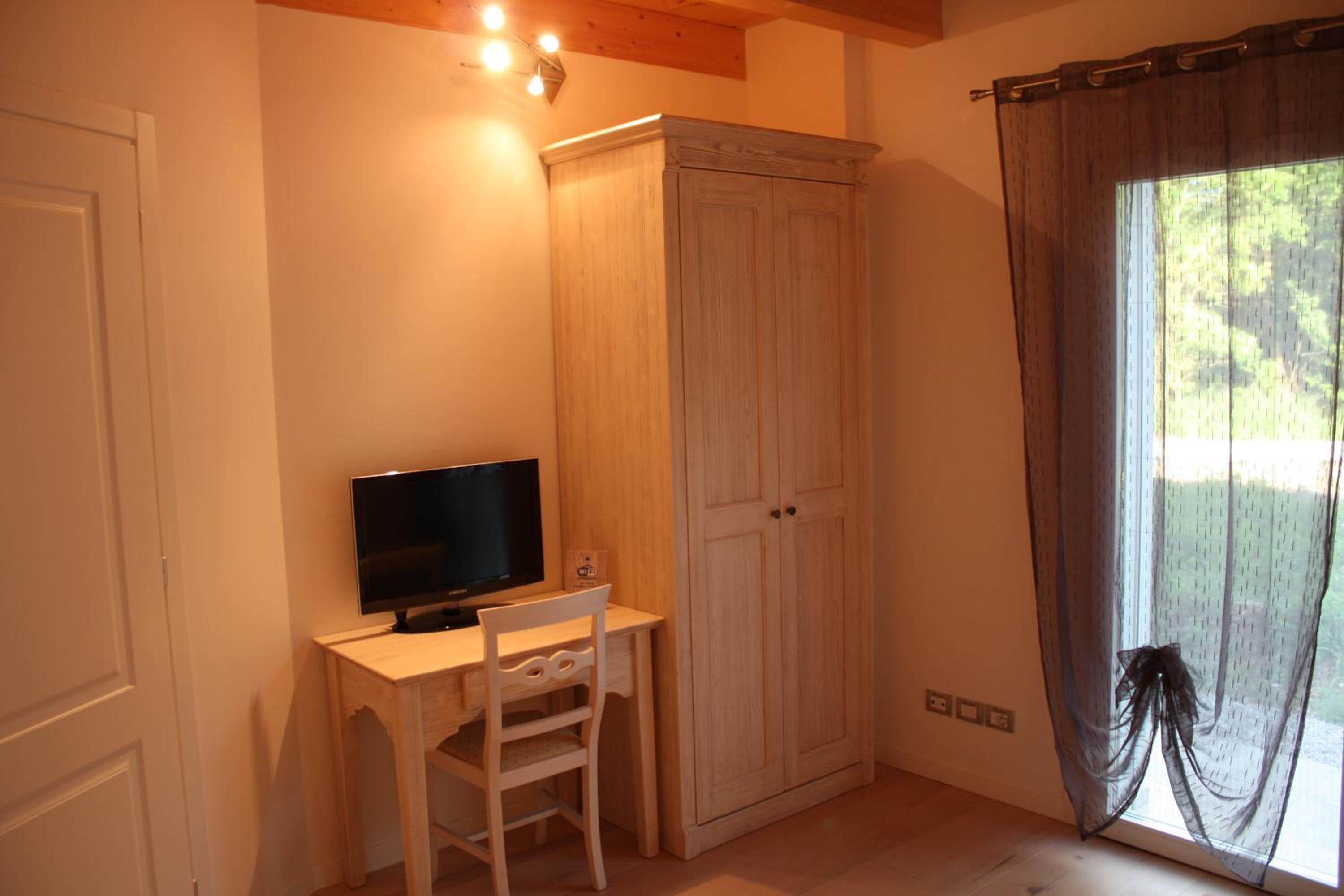 Elis' Rooms