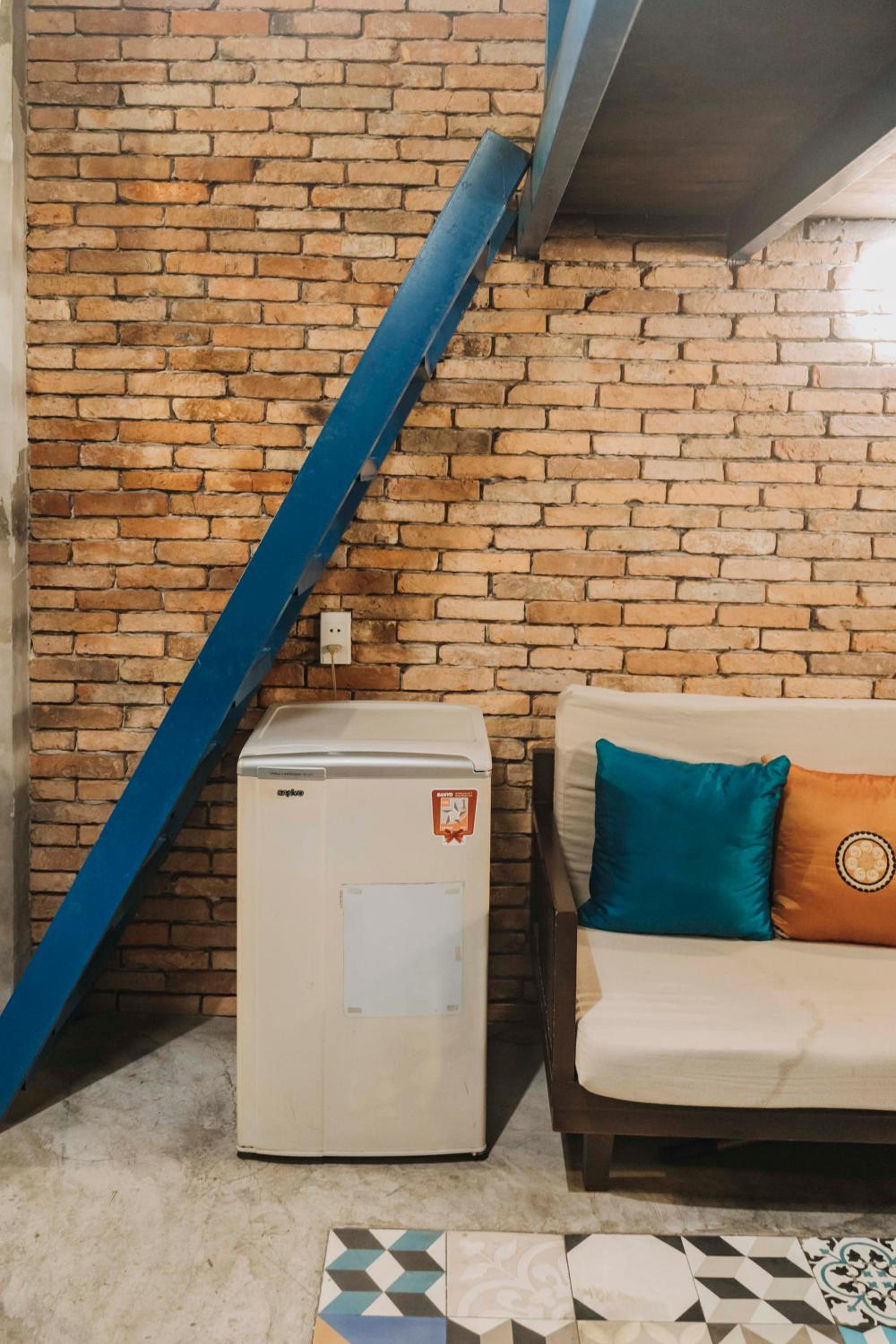 Stay&Chill - S.1: Ancient studio nearby Bui Vien