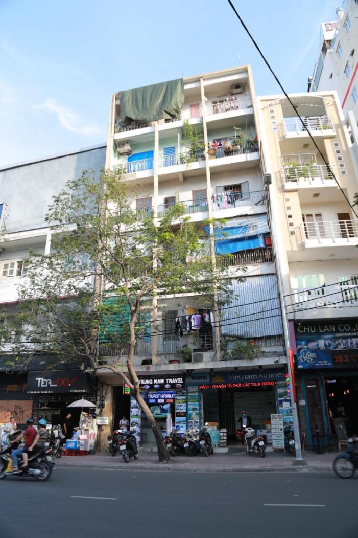 Stay&Chill - S.1: Ancient studio nearby Bui Vien