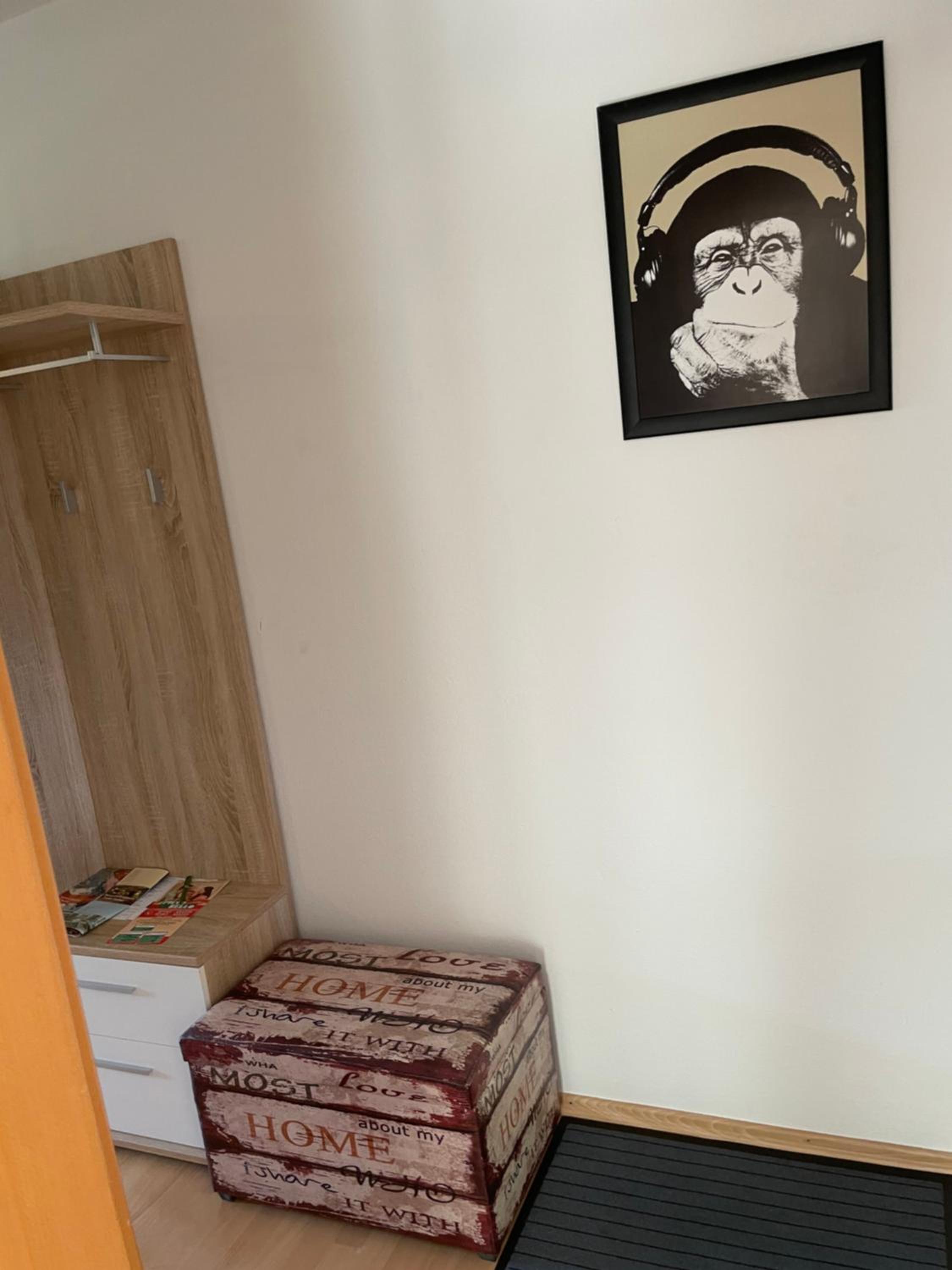 Private Wohnung Bunter Hund view 2