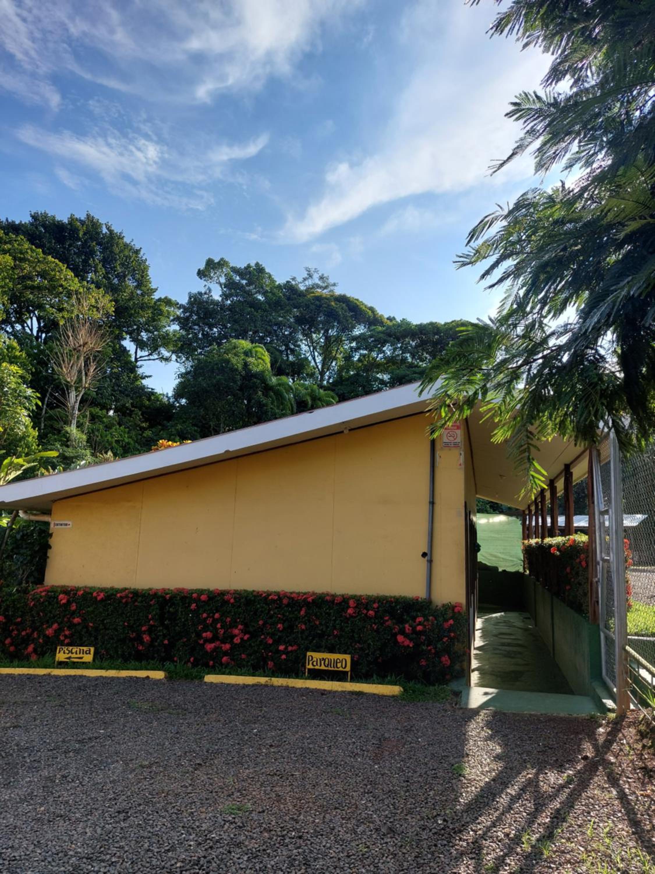 Restaurante y cabinas Sudy