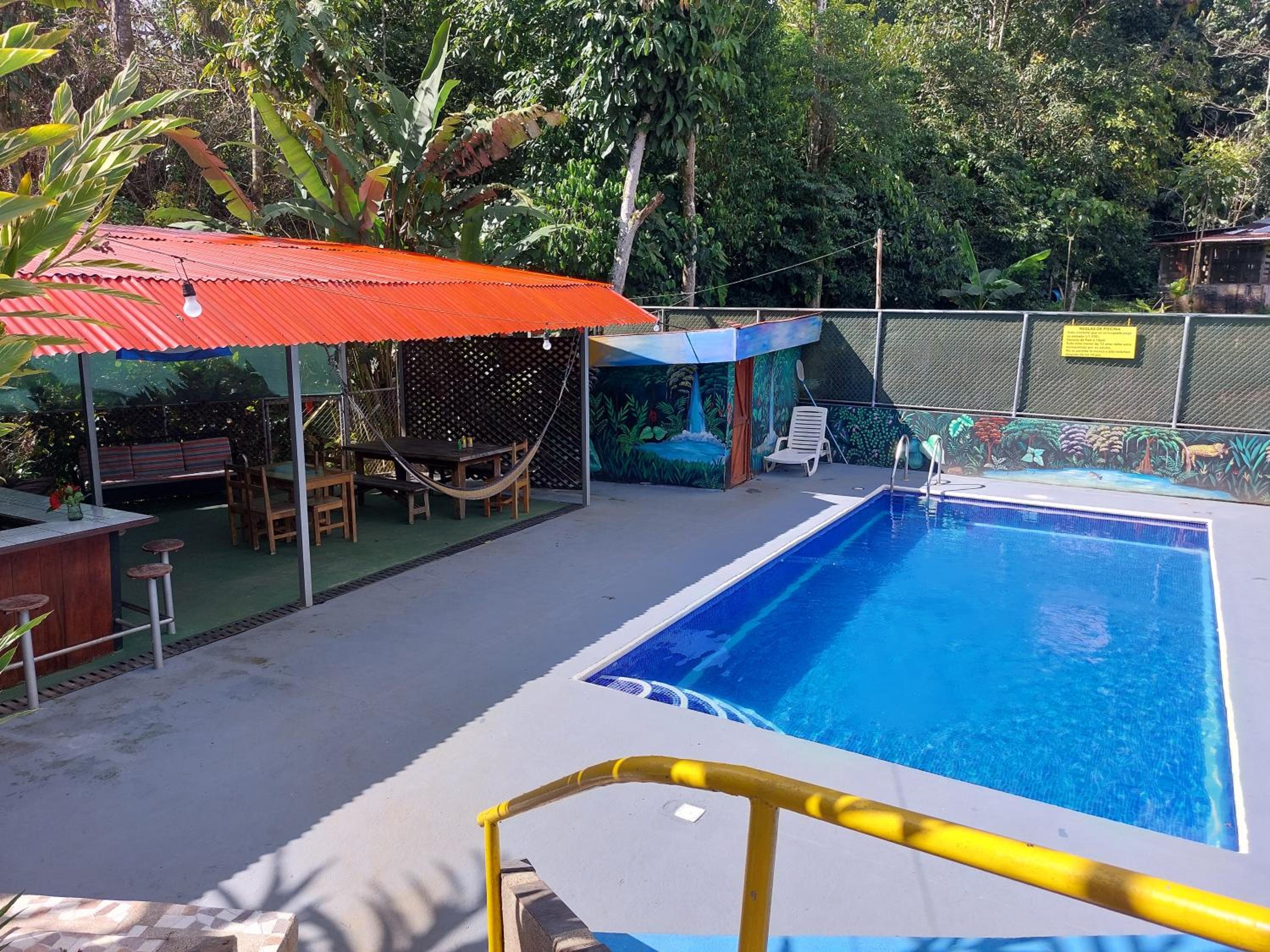 Restaurante y cabinas Sudy