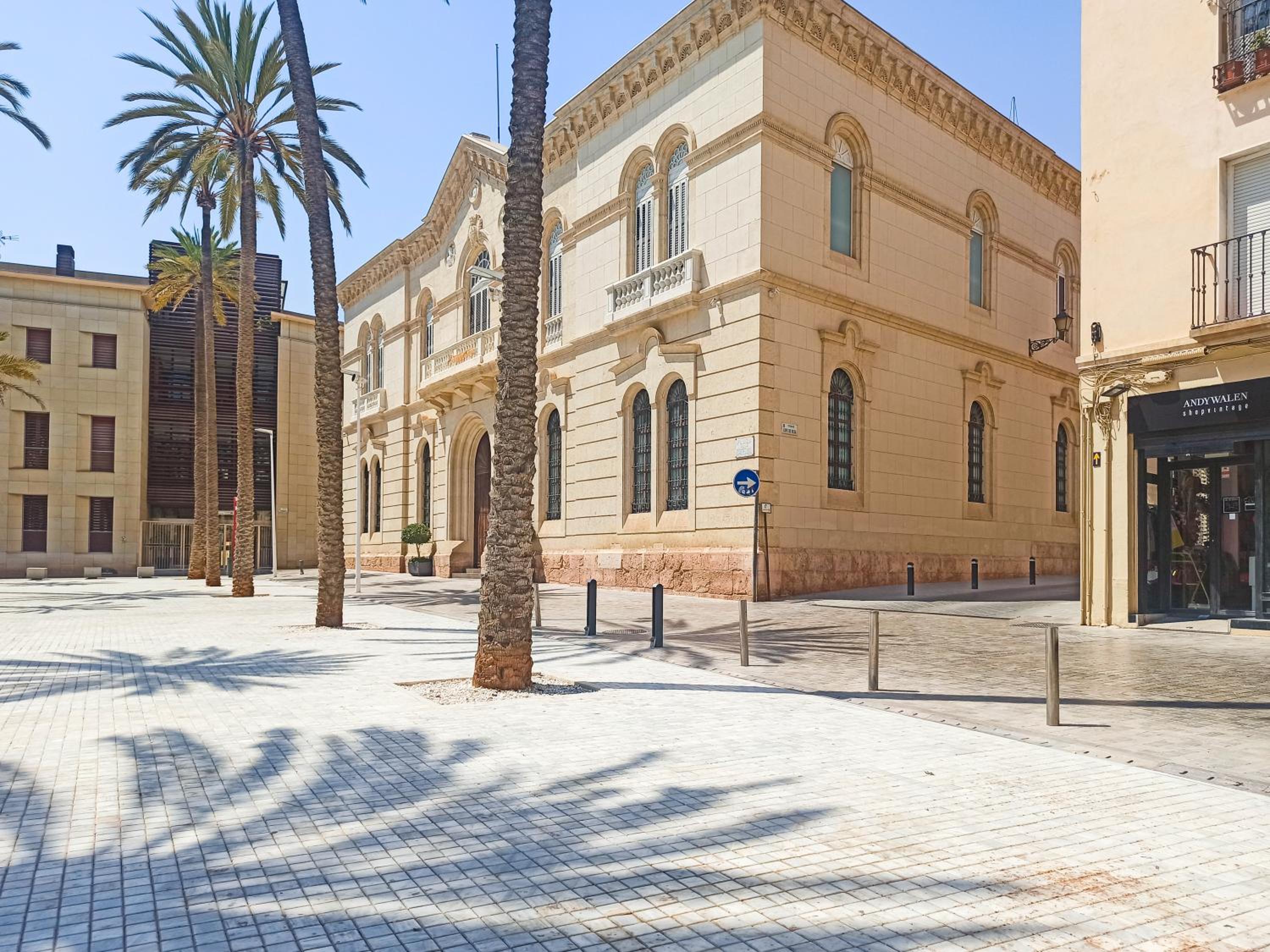 Expoholidays - Plaza Vieja con PARKING gratis