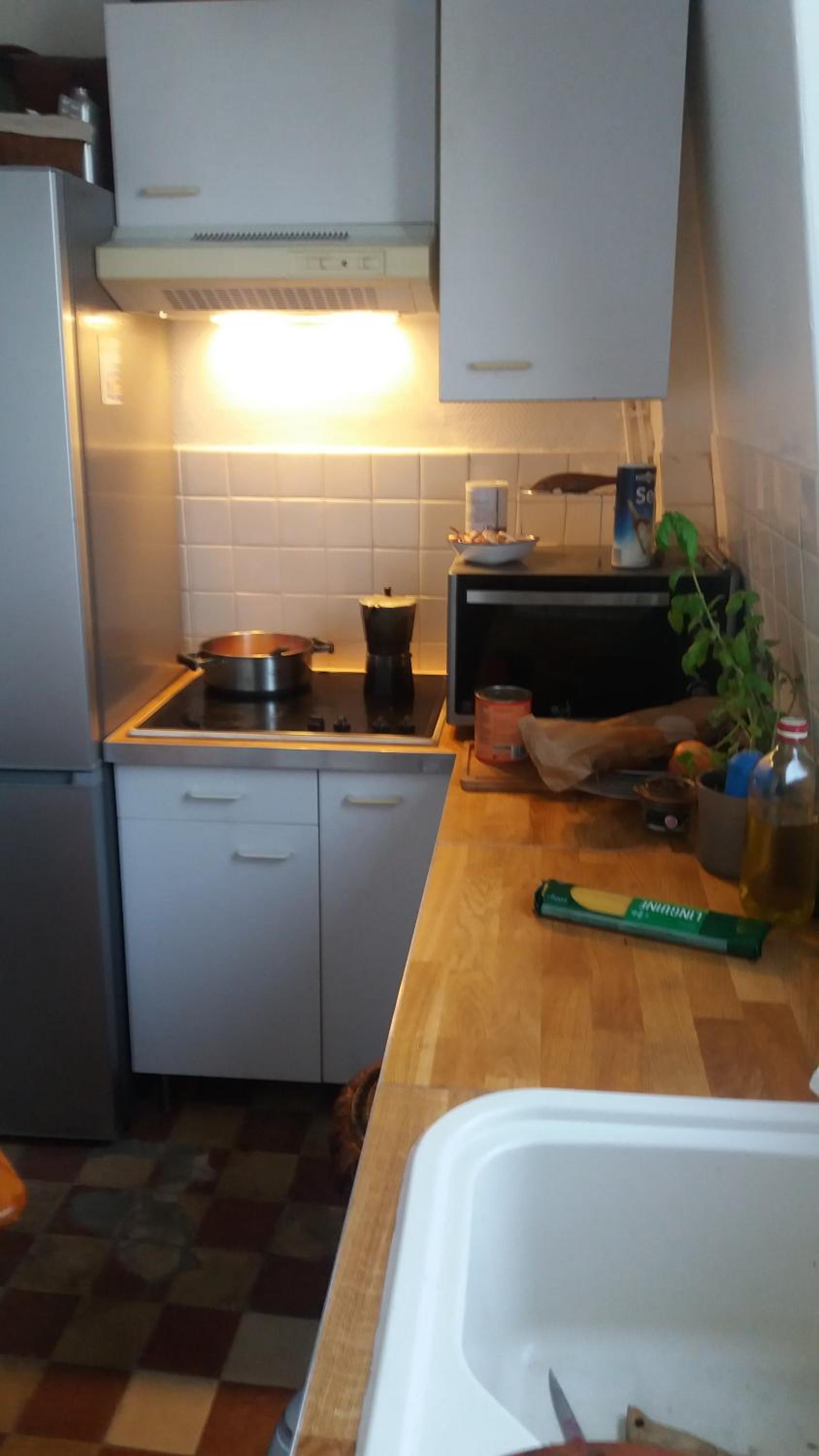 Vue sur les toits de Paris, tour Effeil, centre malakoff, chambre chez l'habitant, sans ascenseur, à deux pas de Paris view 5