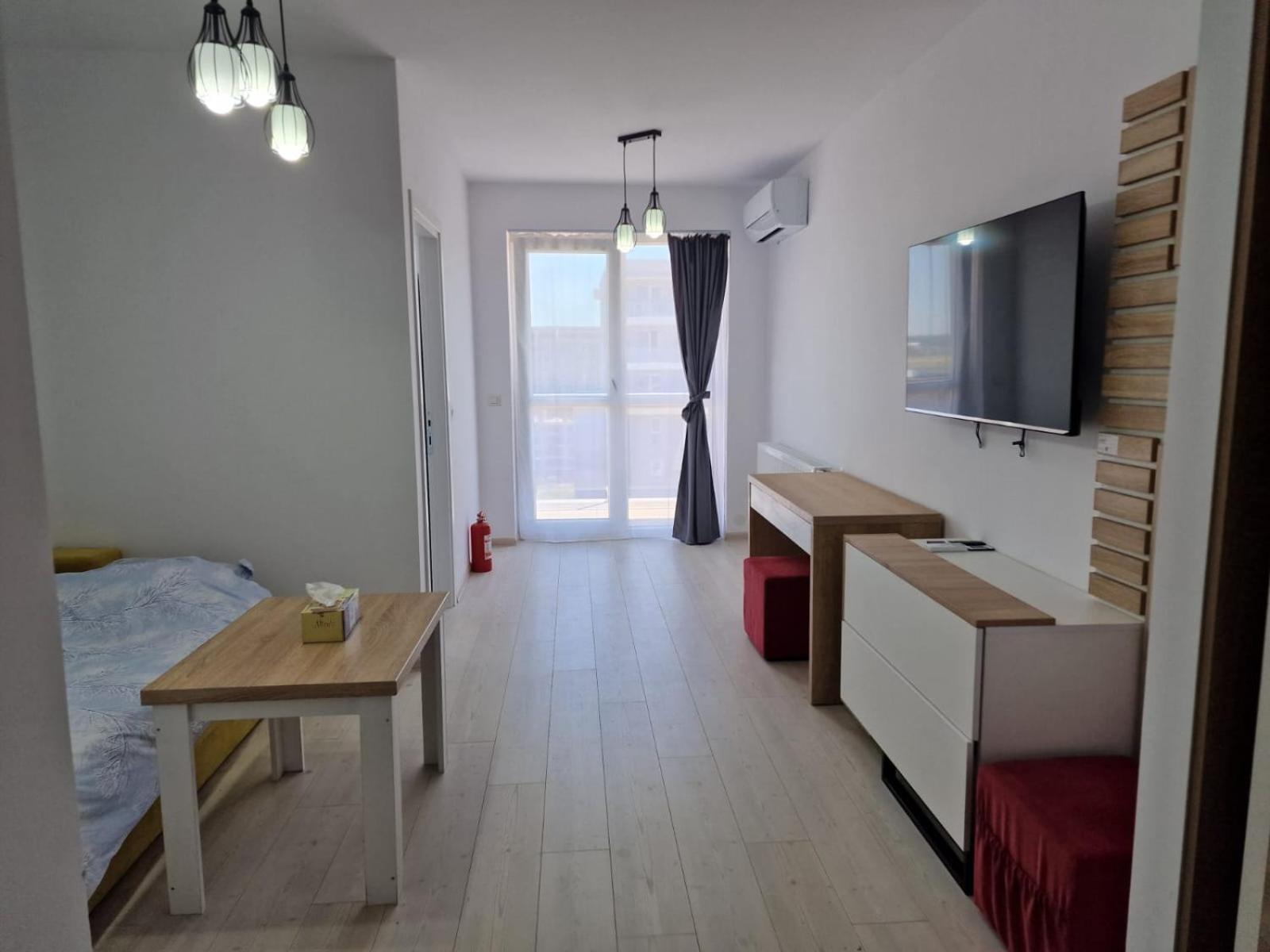 Premium Skyline Studio with free parking & panoramic view view 2