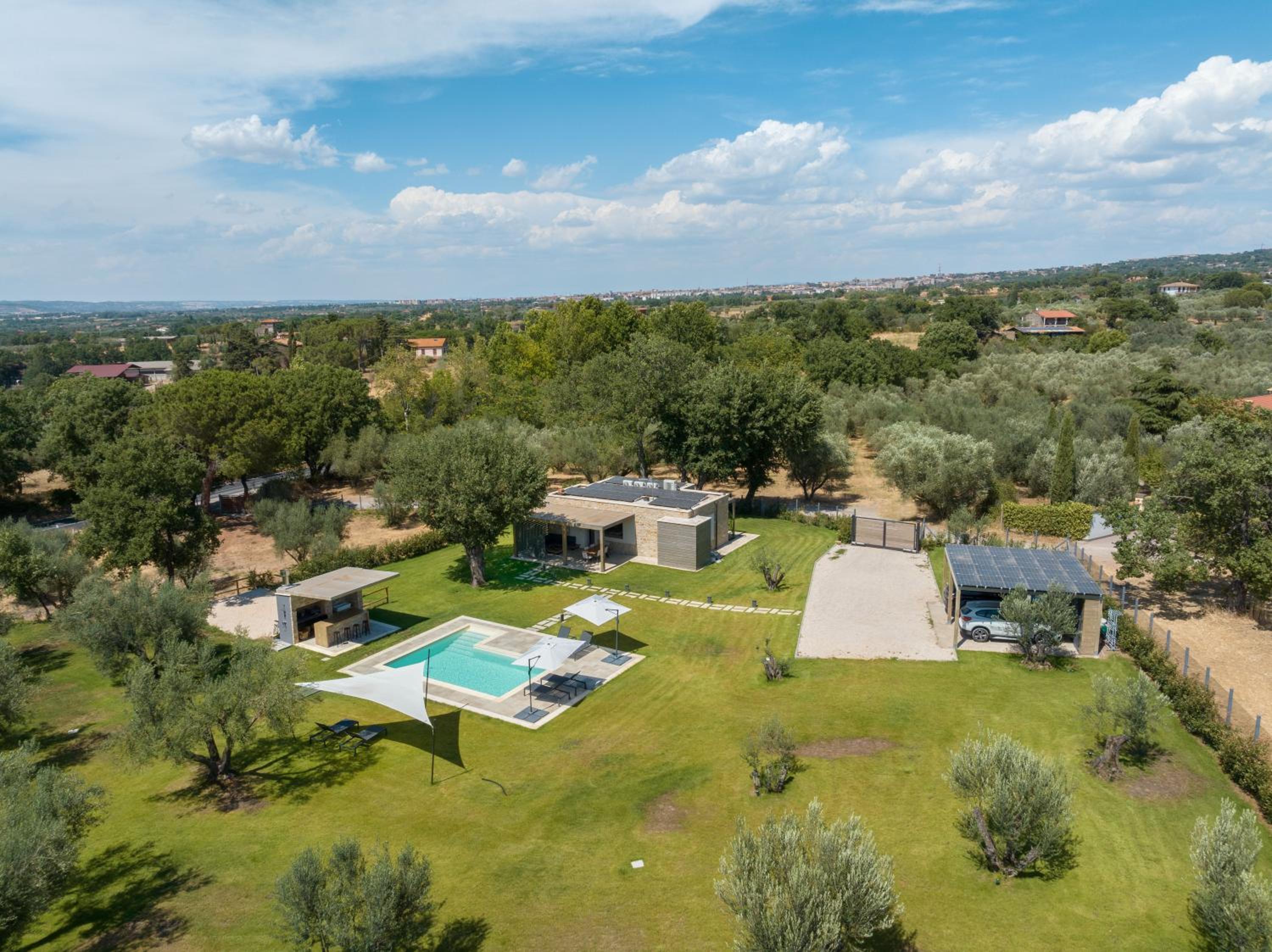 Le Querce exclusive c house view 4