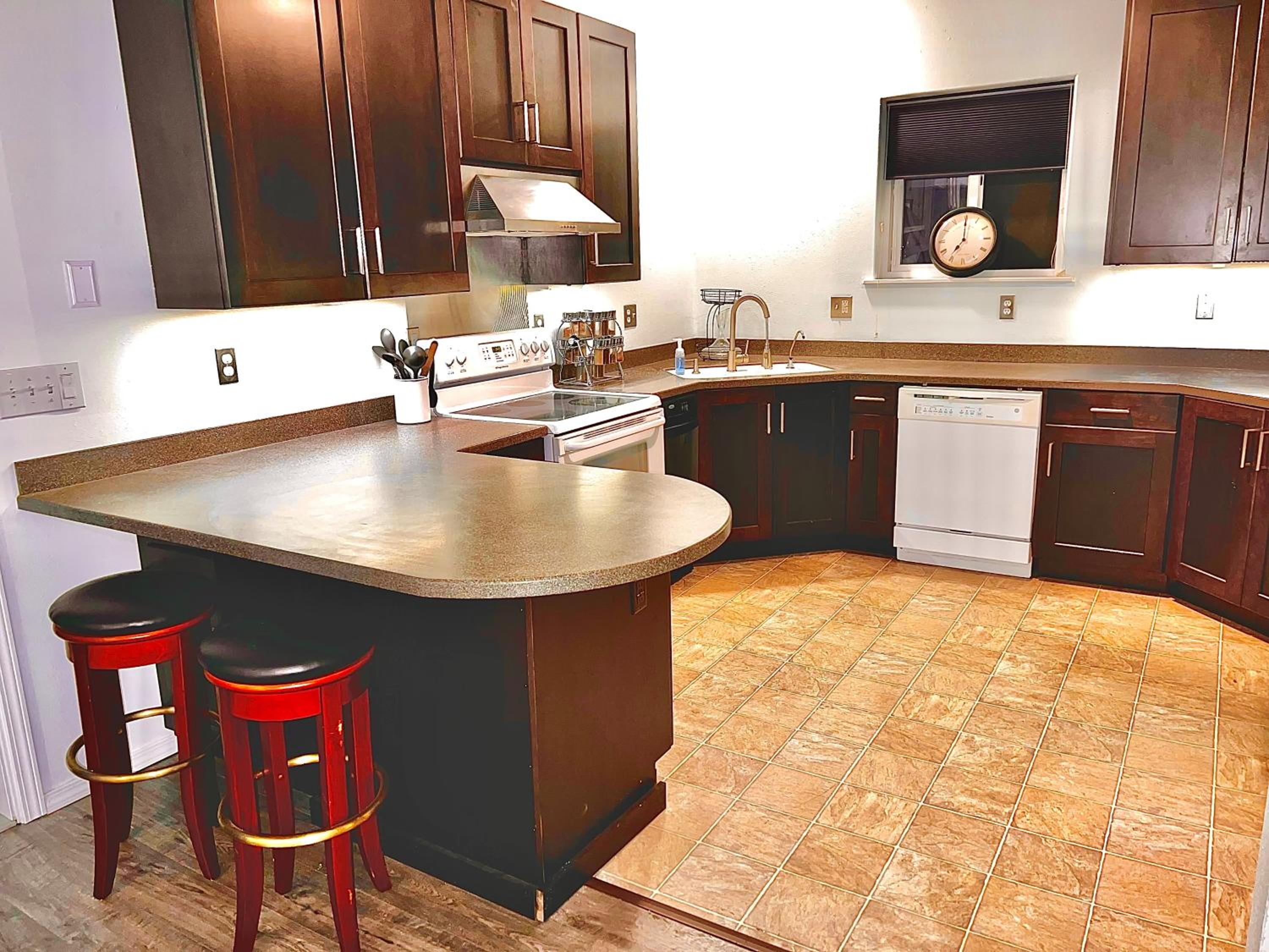 Newly Remodeled spacious units, minutes from mountains, inlet, downtown and airport