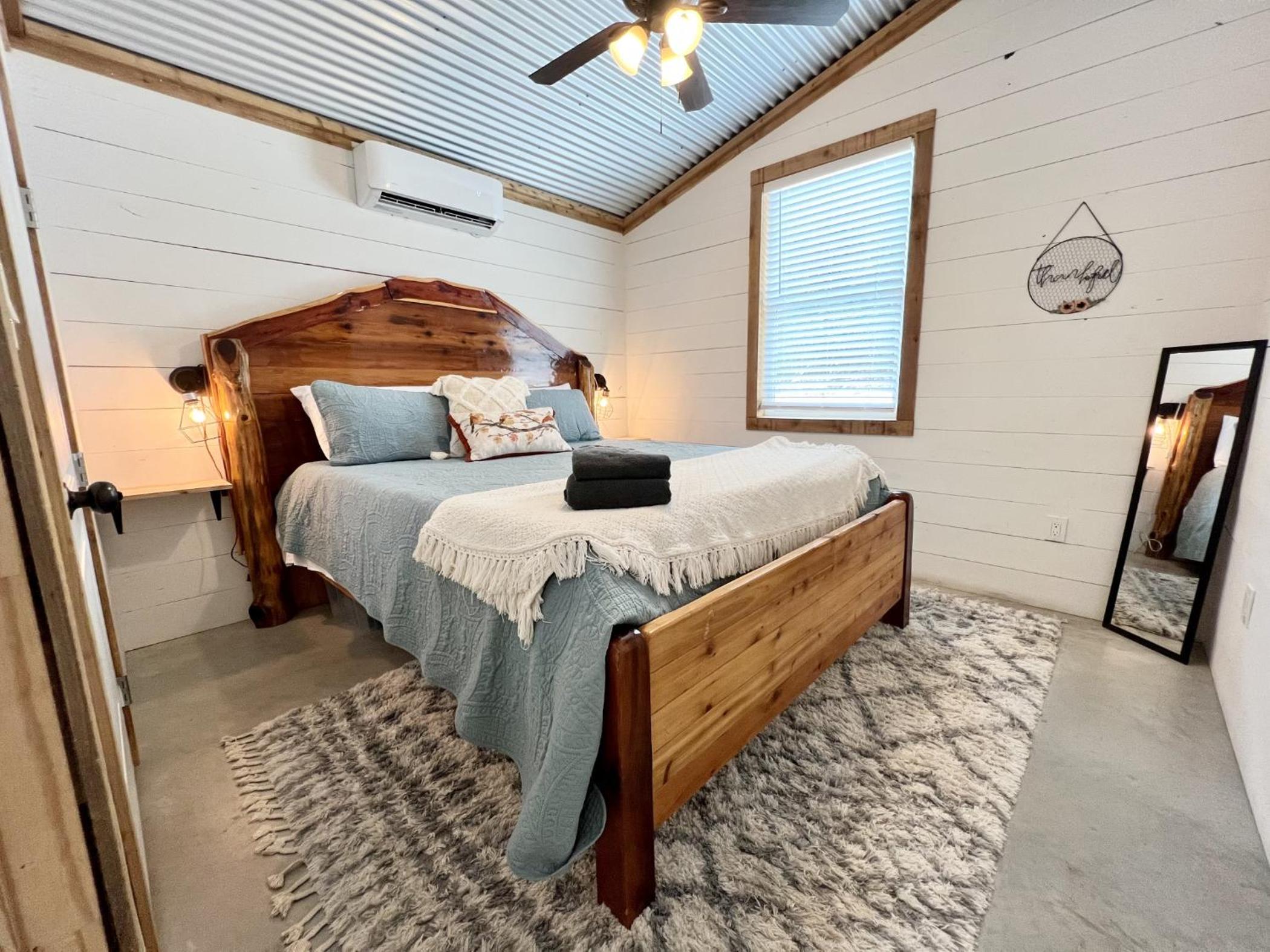 Hummingbird Haus - Hill country views on 20 acres with firepit view 3