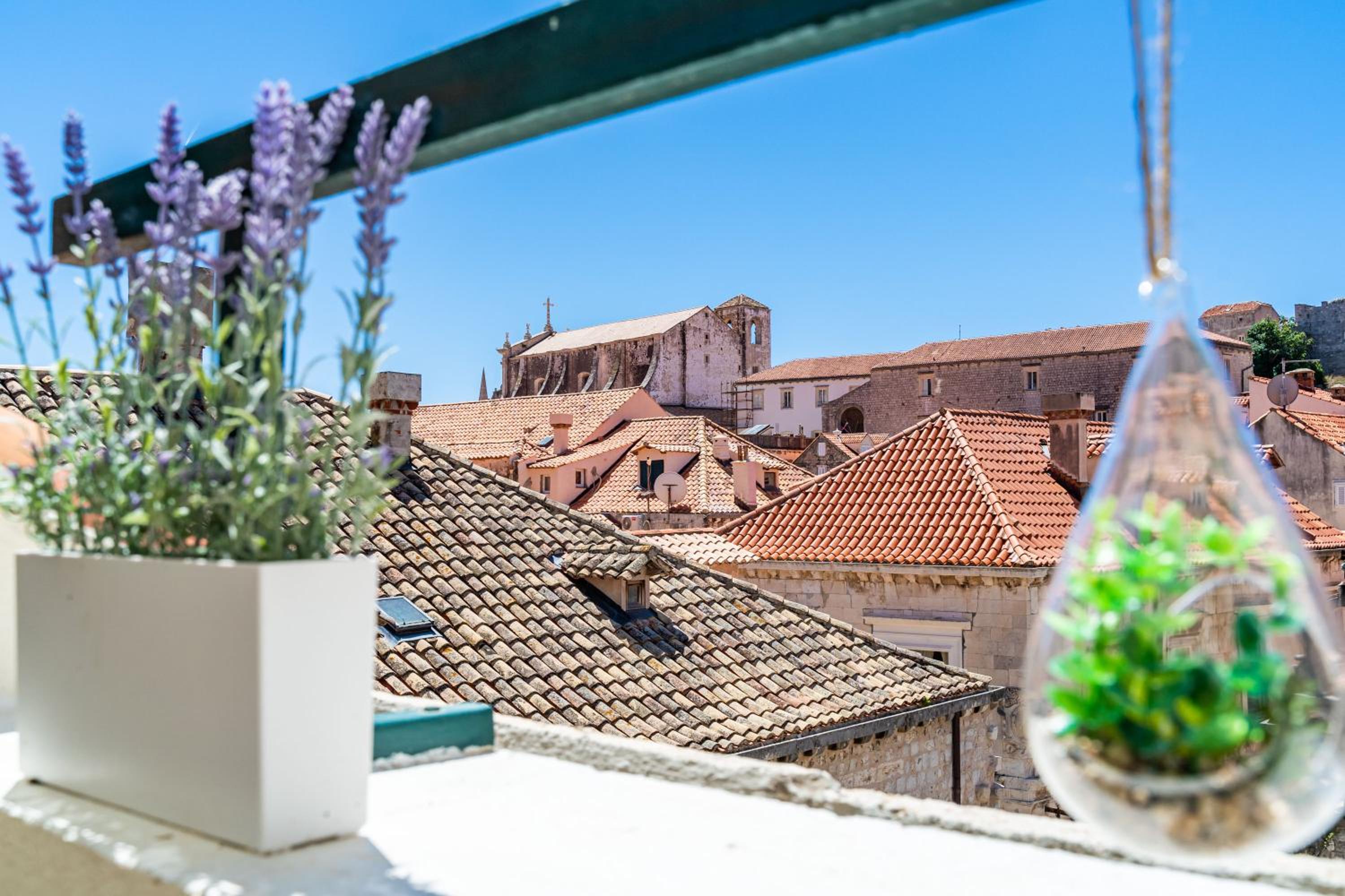 Luxury apartment Petra with terrace and city view