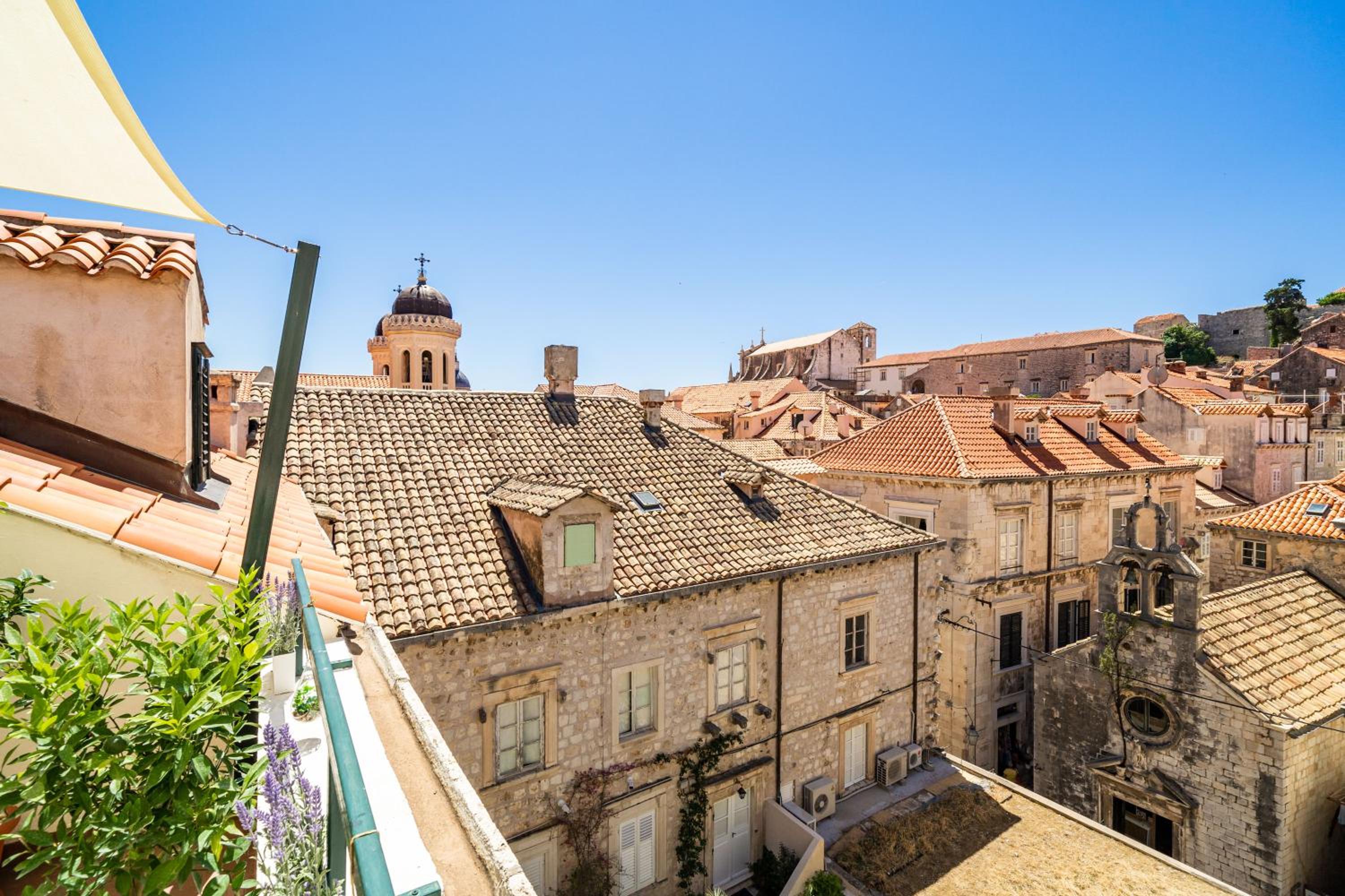 Luxury apartment Petra with terrace and city view