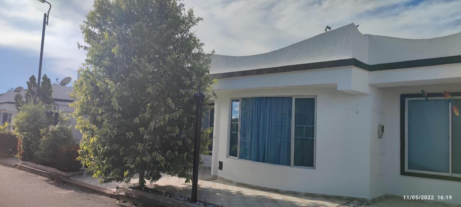 Agradable casa con piscina en tierra caliente