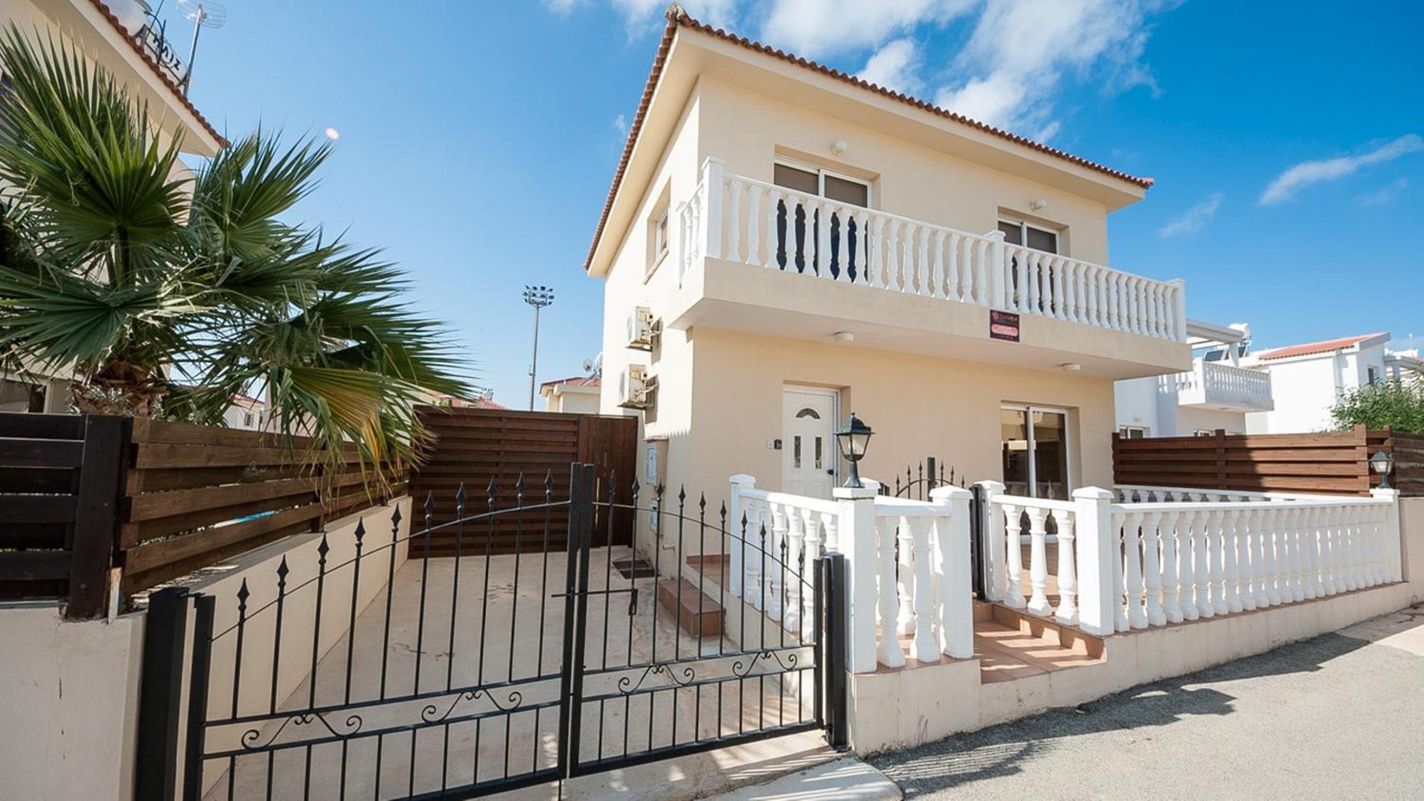 Hotel Ayia Napa Holiday Villa 003 - Image 1