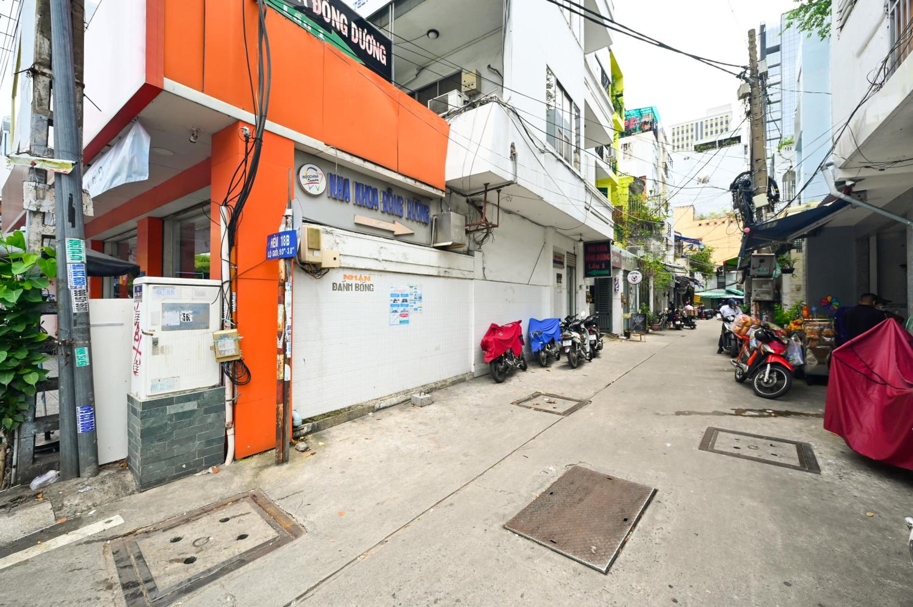 Huyen House