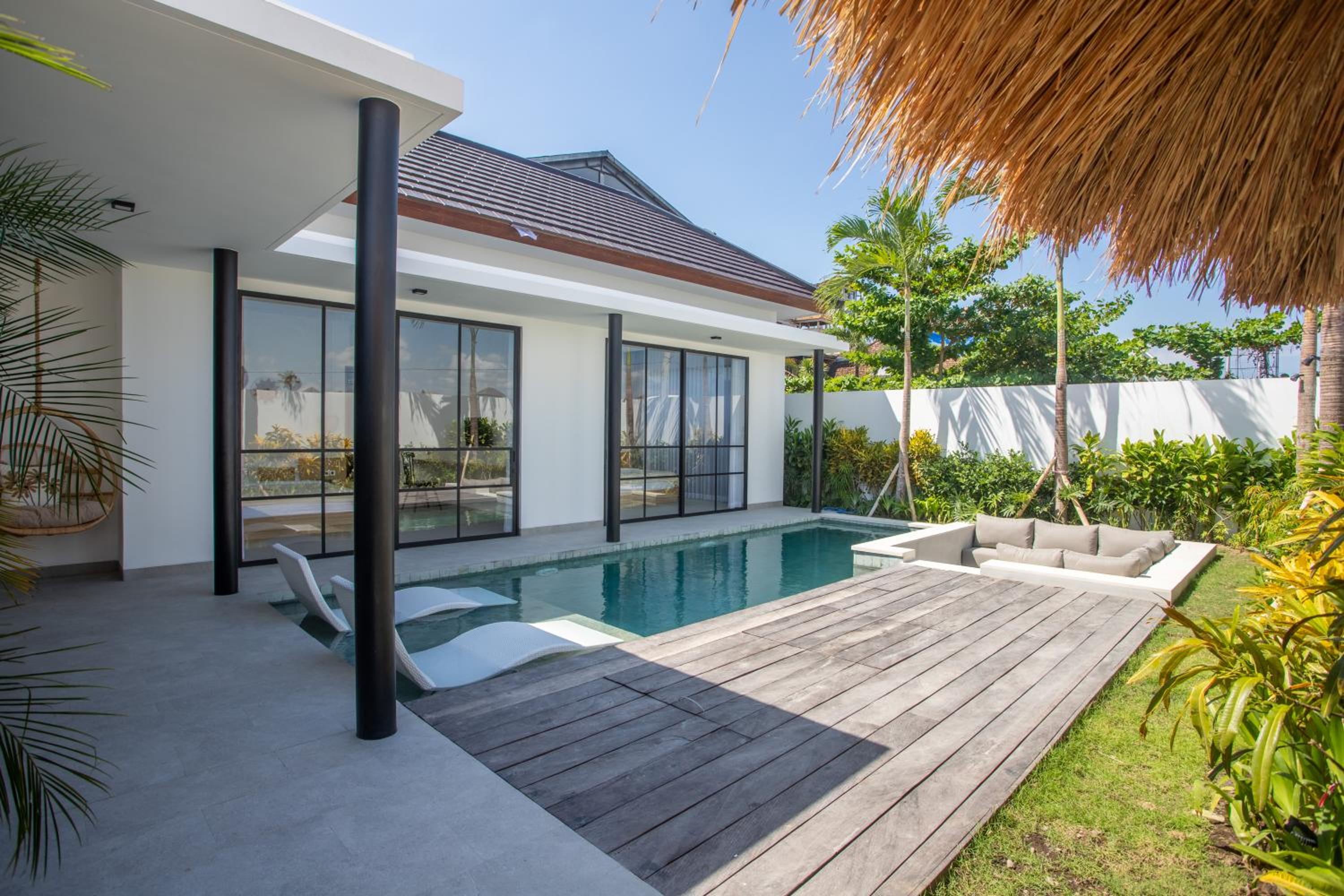 Villa Lapis 2 by Villa Finder view 3