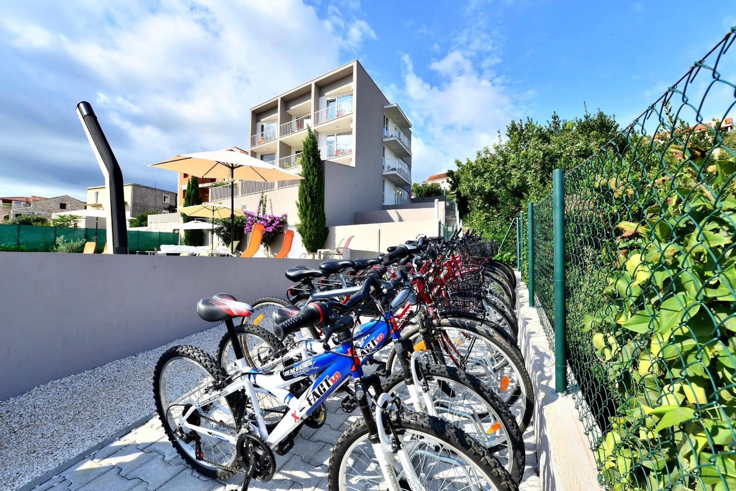 Bretia Apartments