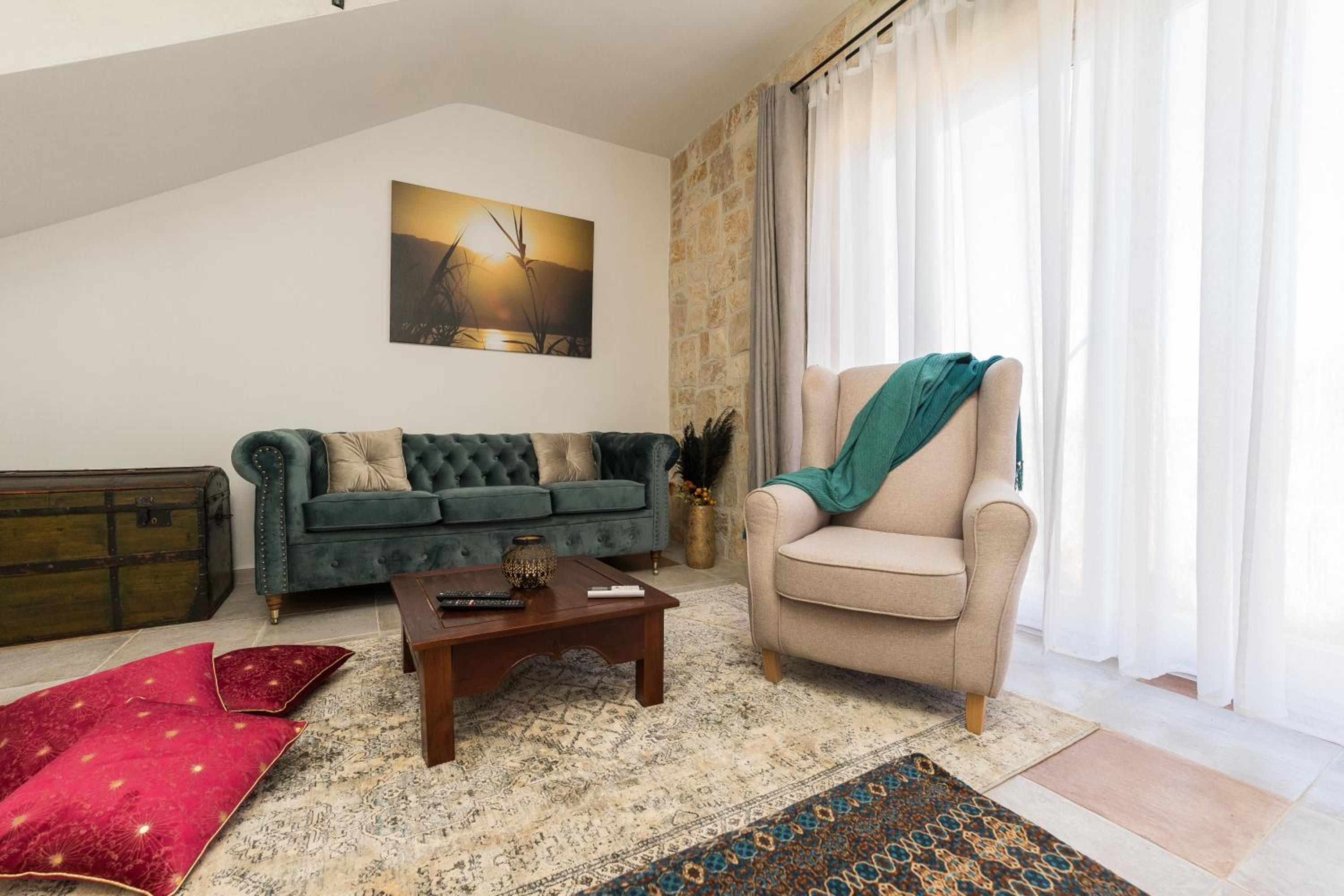 LUXURY VILLA AENONA view 4