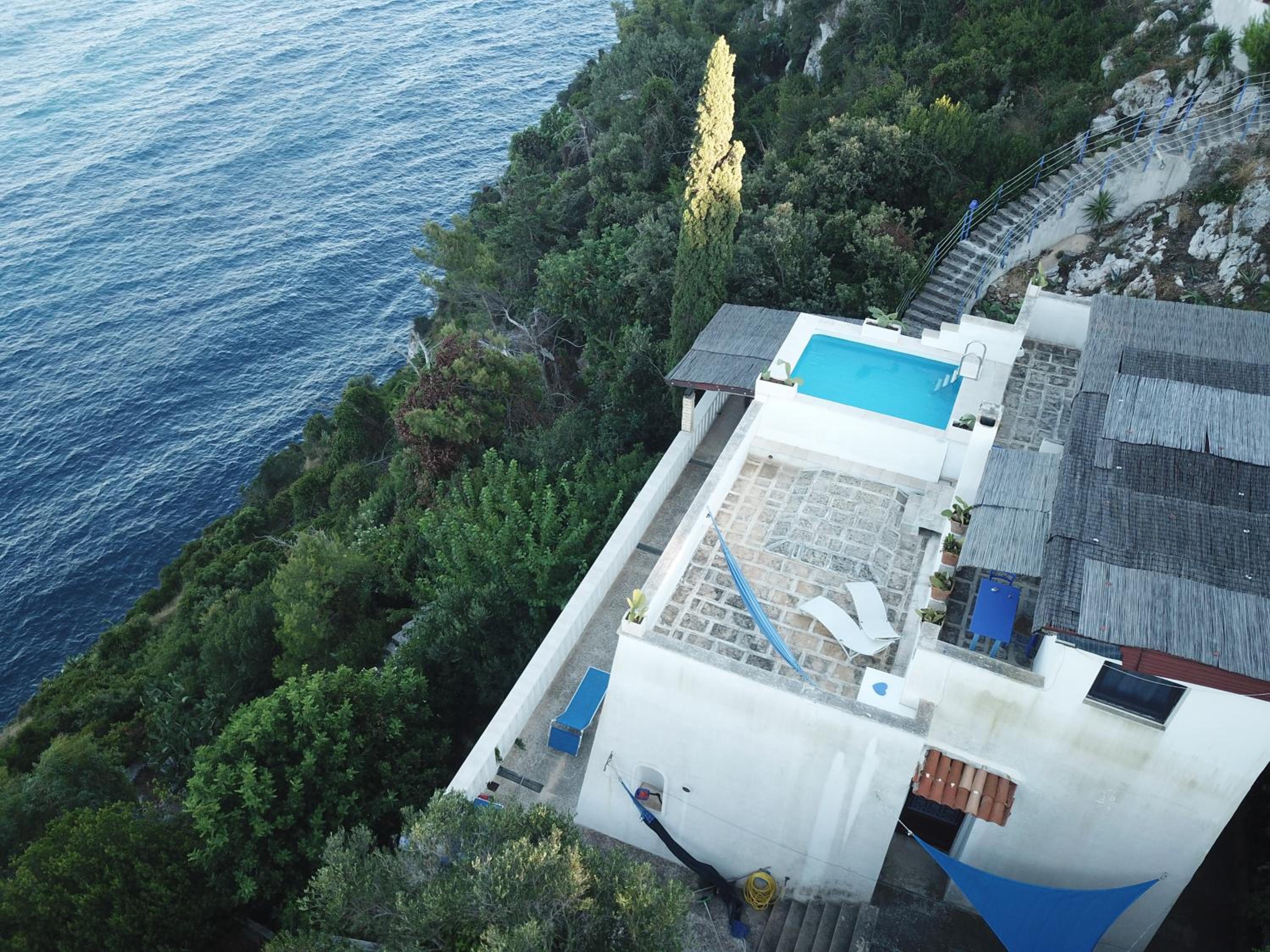 BLU SUITE COTTAGE SUL MARE e SWIMMING POOL view 4