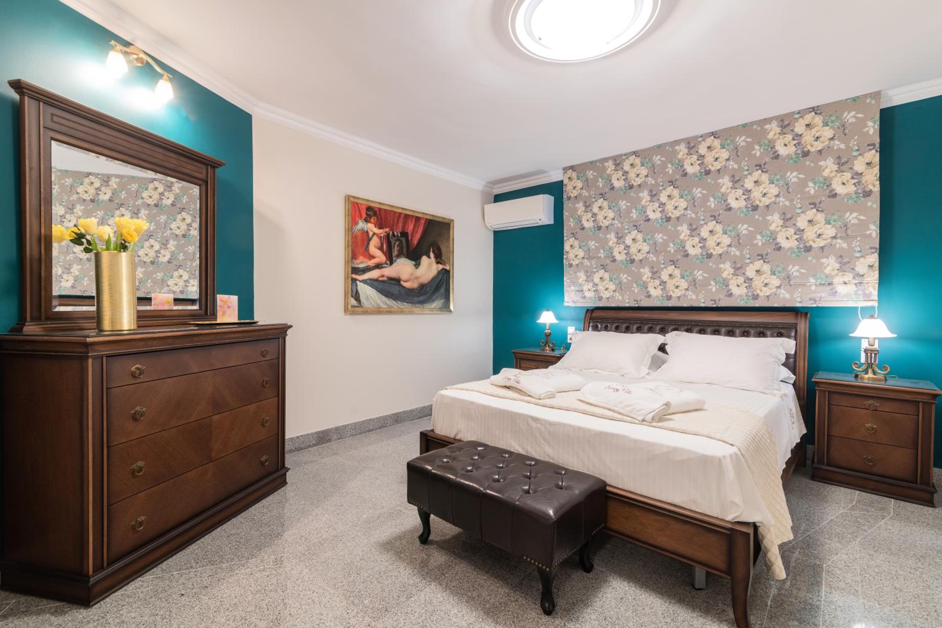 Frido Luxury Villa with Jacuzzi photo 4