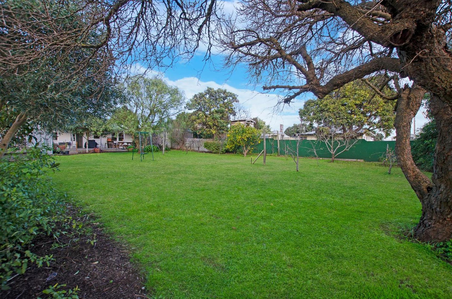 Photo 13