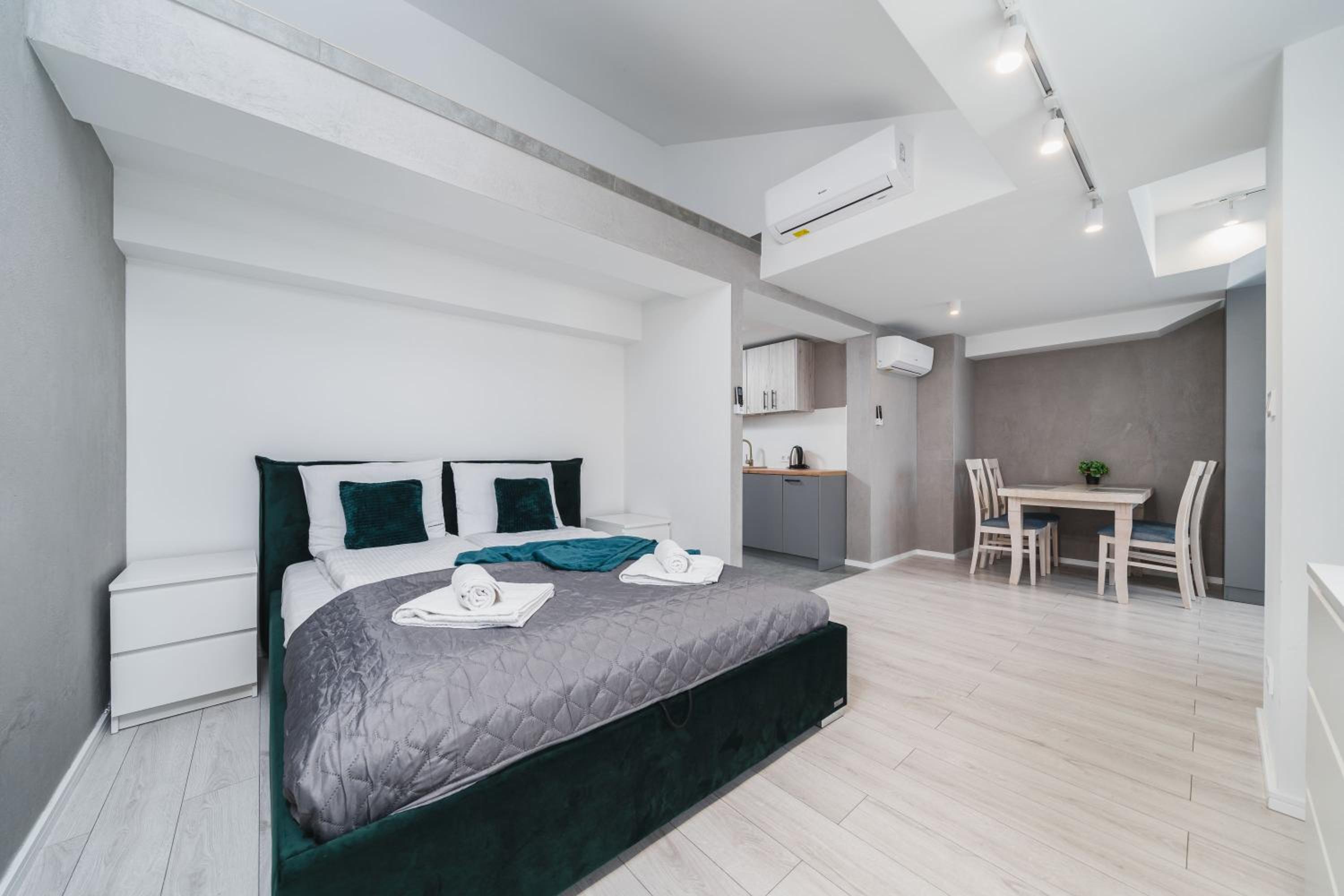 Ice Apartments