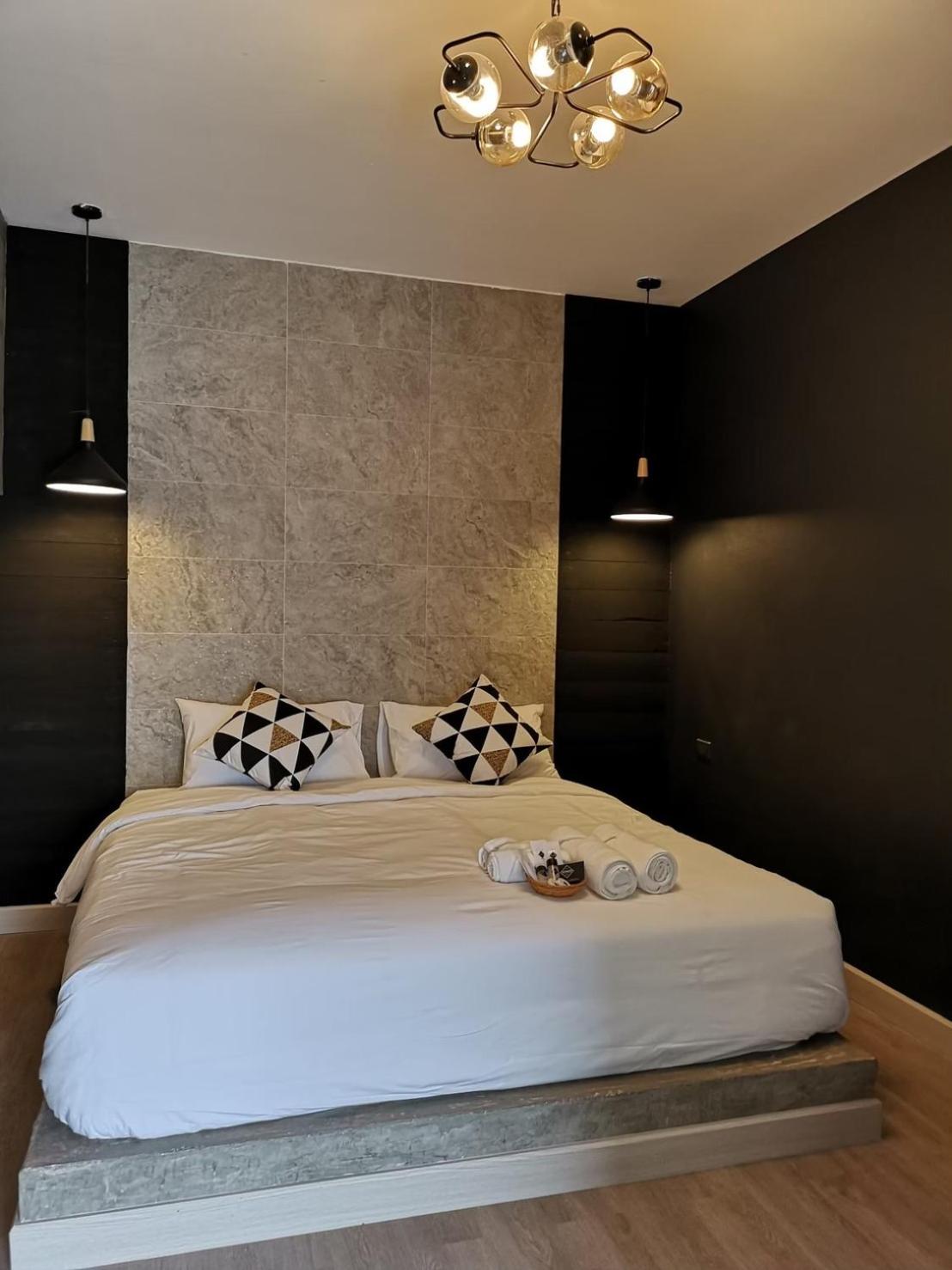 The Entaneer Poshtel