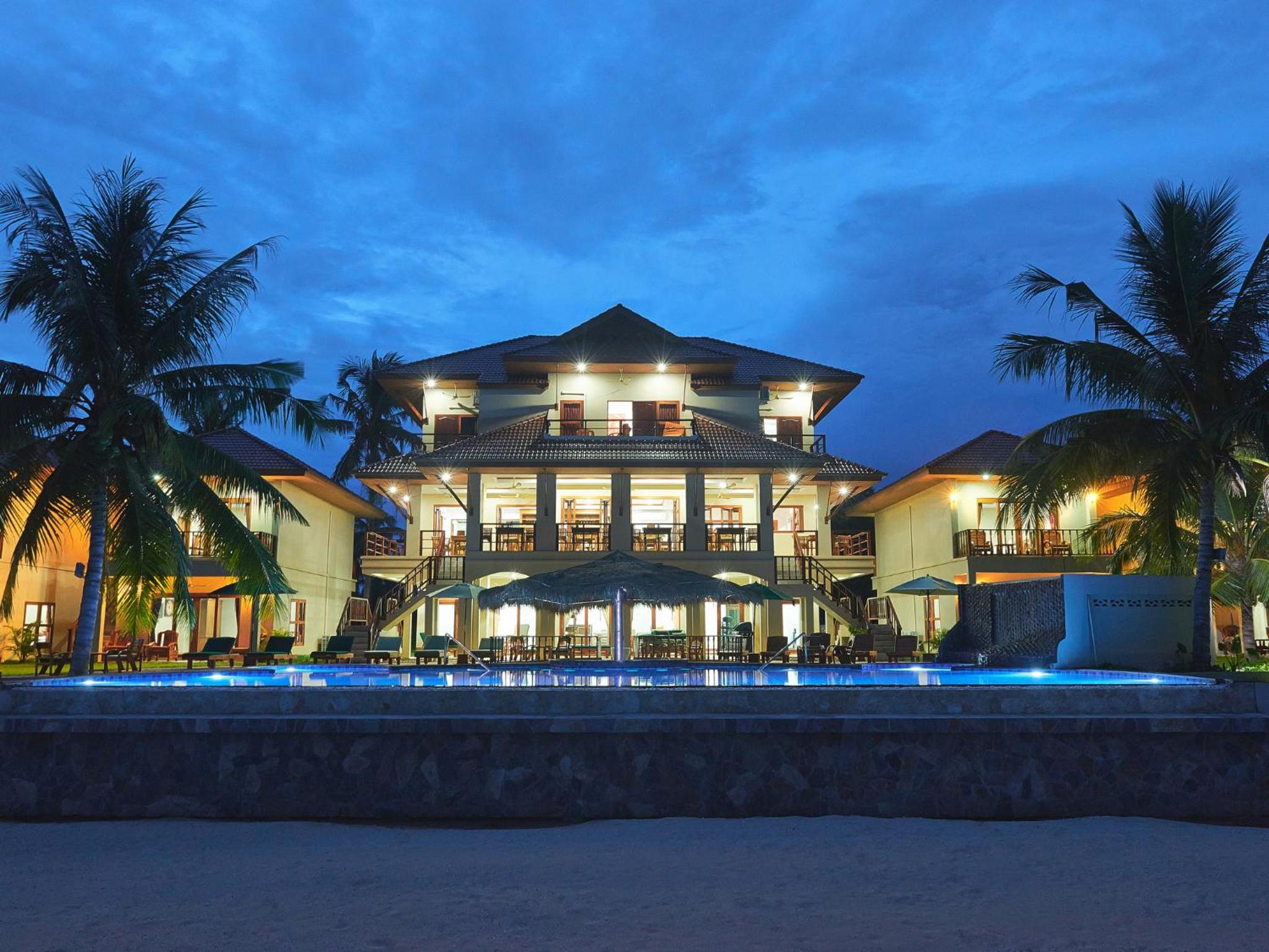 Hotel Sara Beachfront Boutique Resort - Image 1