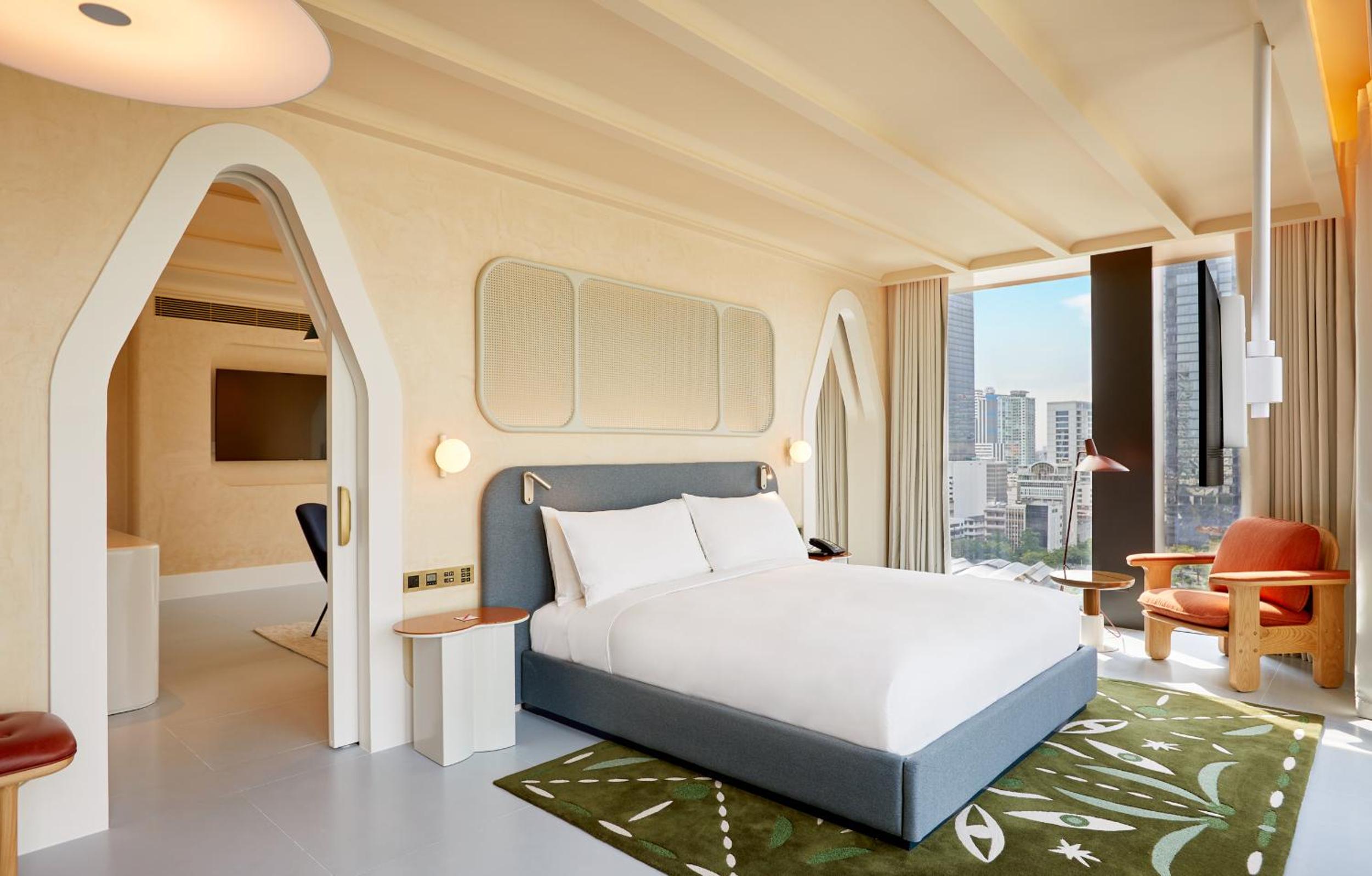 The Standard, Bangkok Mahanakhon 32