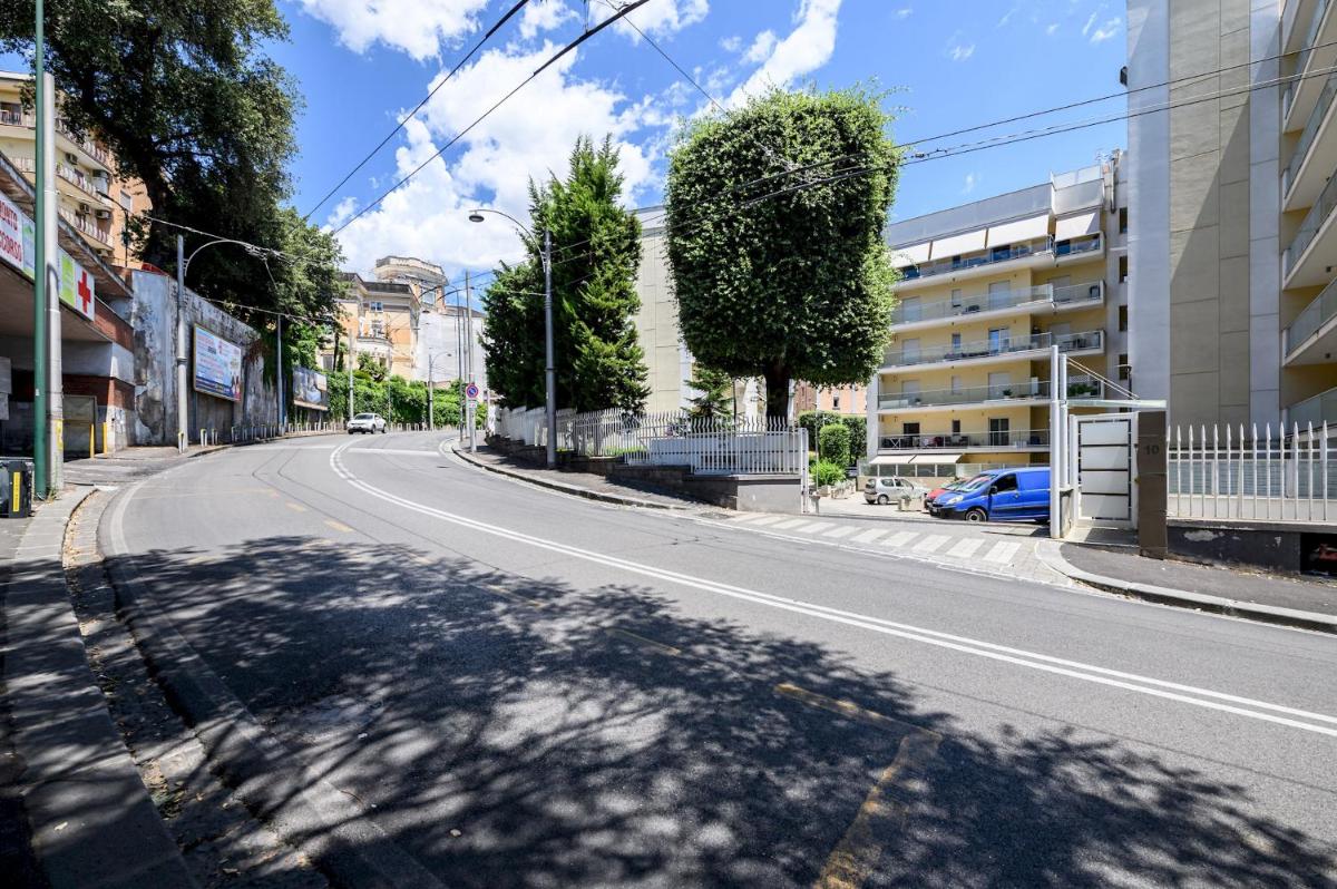 Viale dei Colli Aminei 10