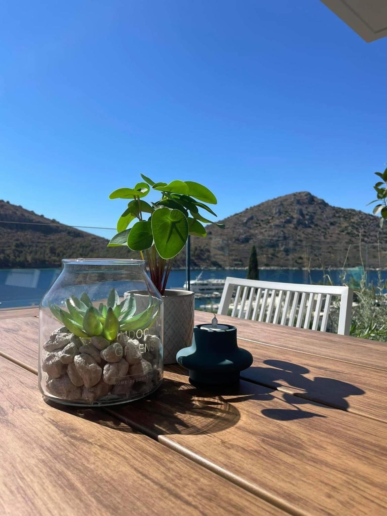 Thea Luxury Apartment photo 4