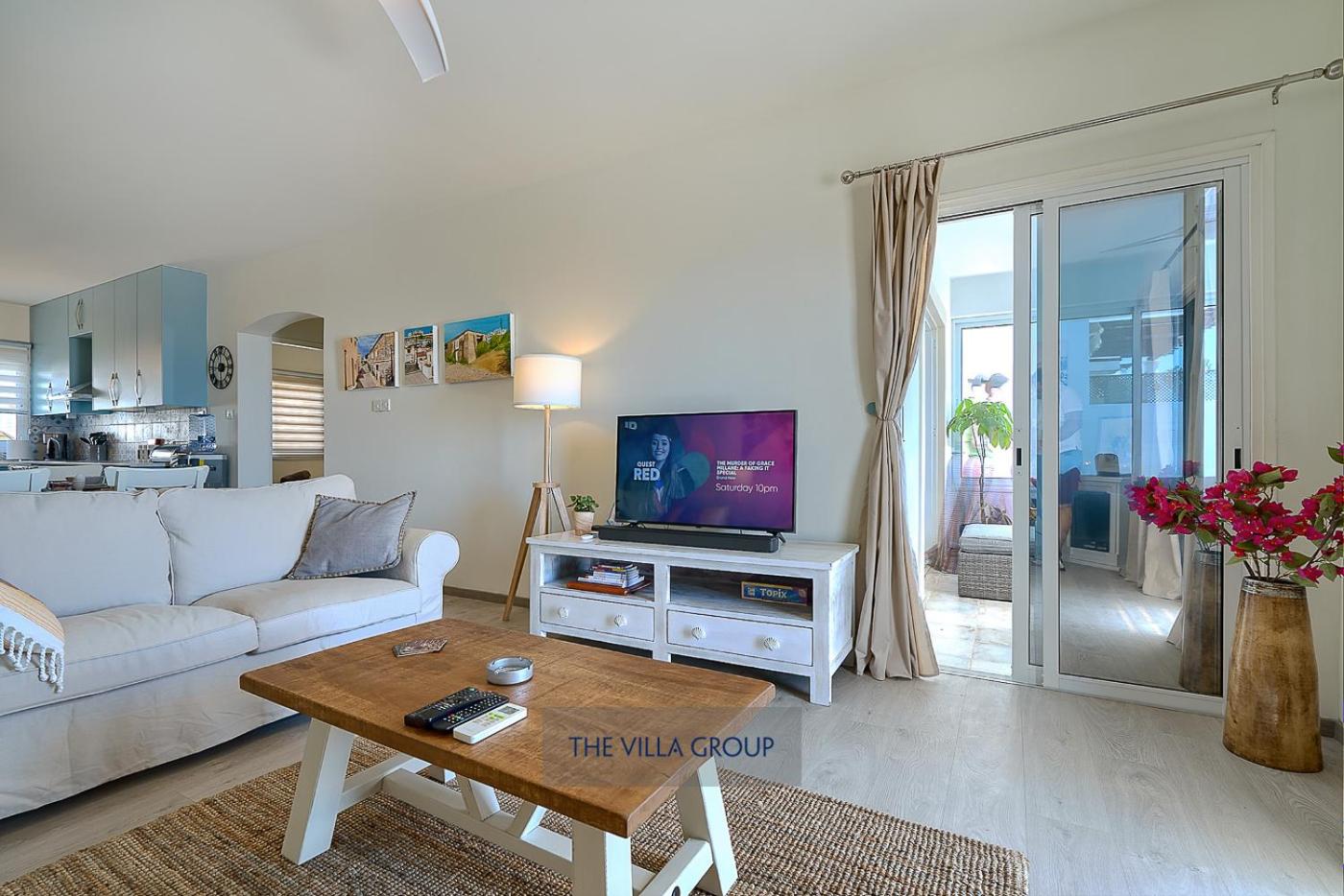 Thea Vista Apartment view 3