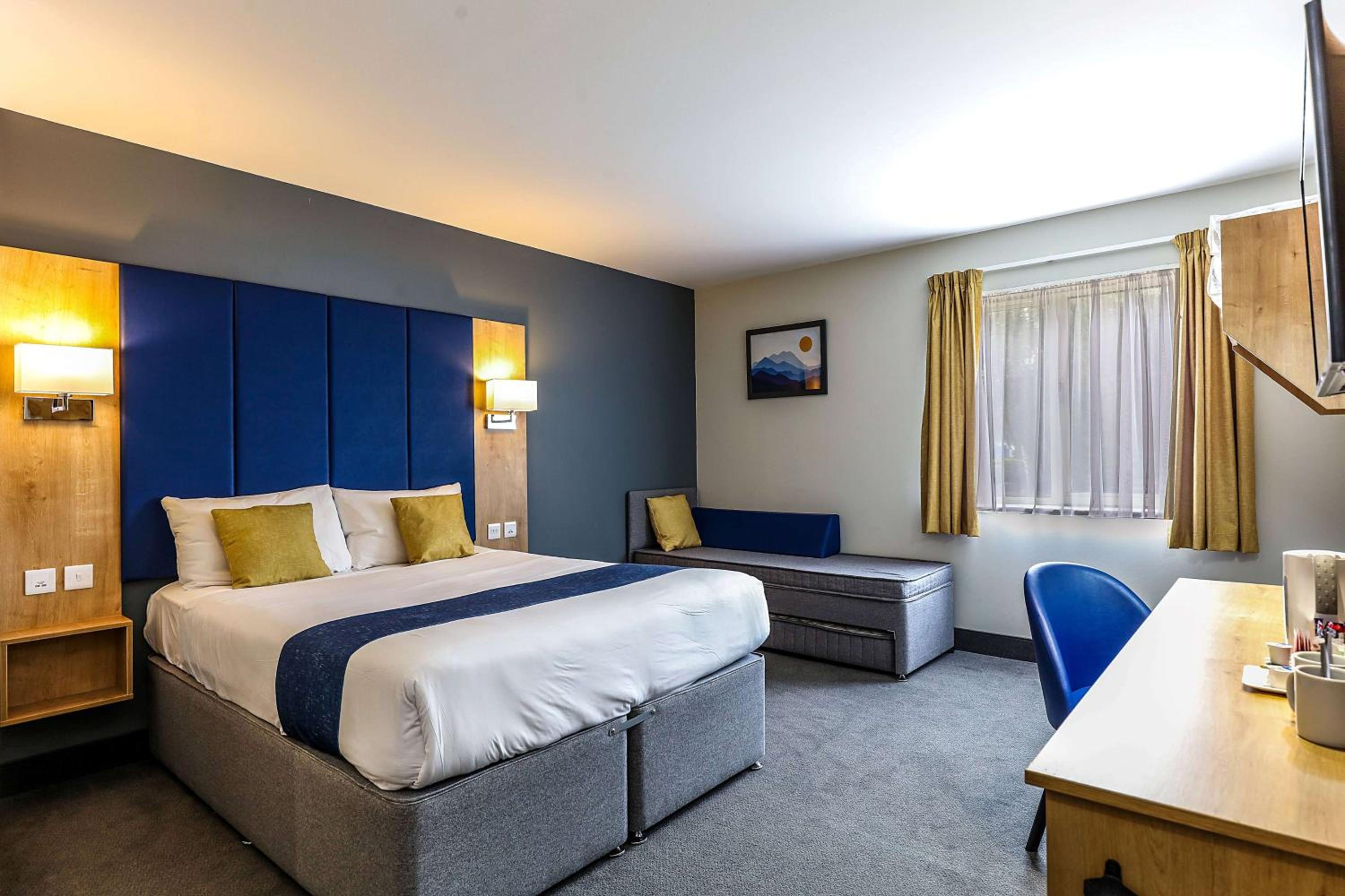 Peterborough Vacations - Days Inn Peterborough - Property Image 4