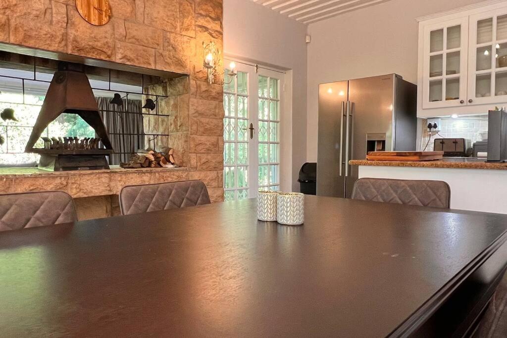 Elm Tree House - Dullstroom - holiday home view 5