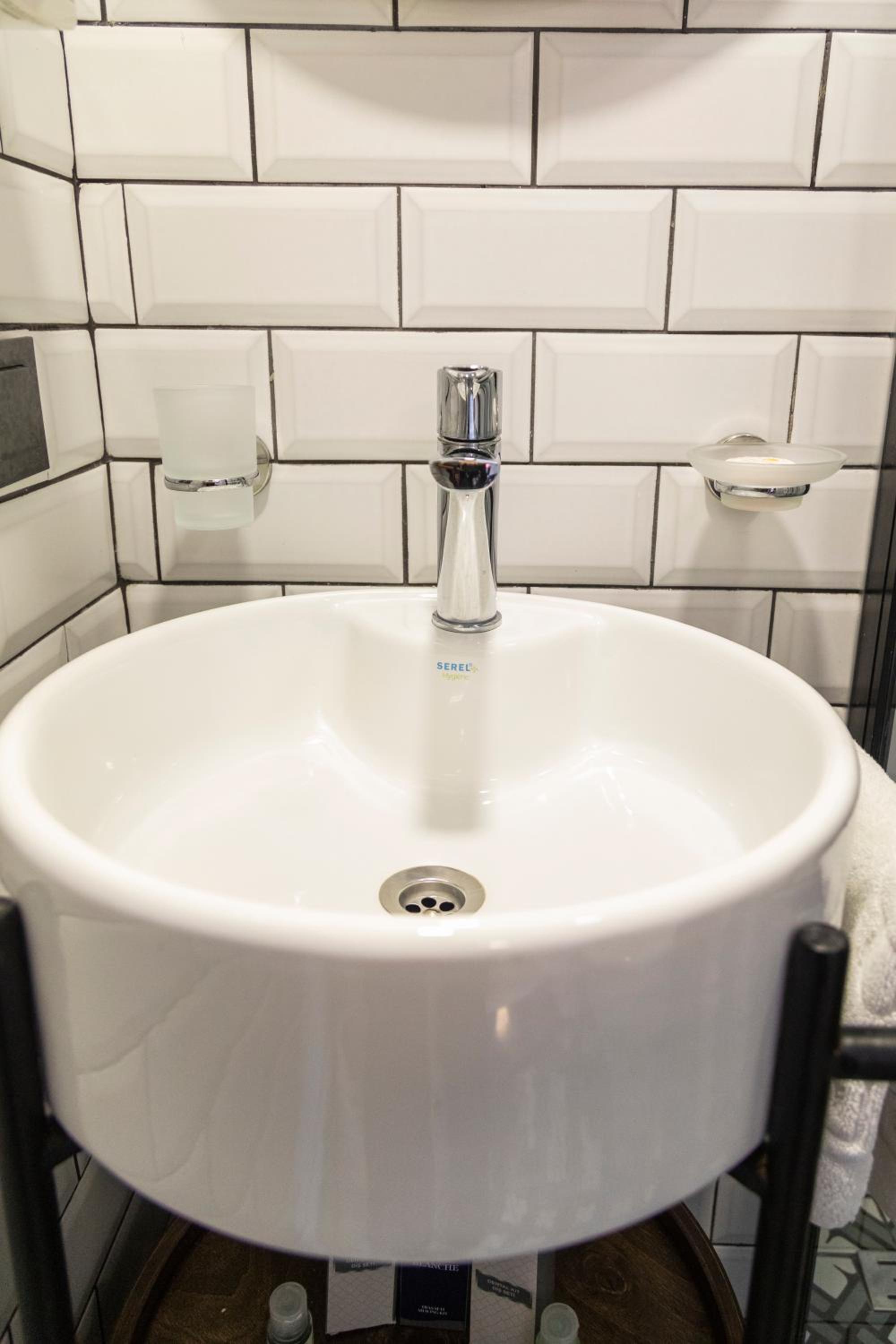 Pure Blanche Hotel - Image 5