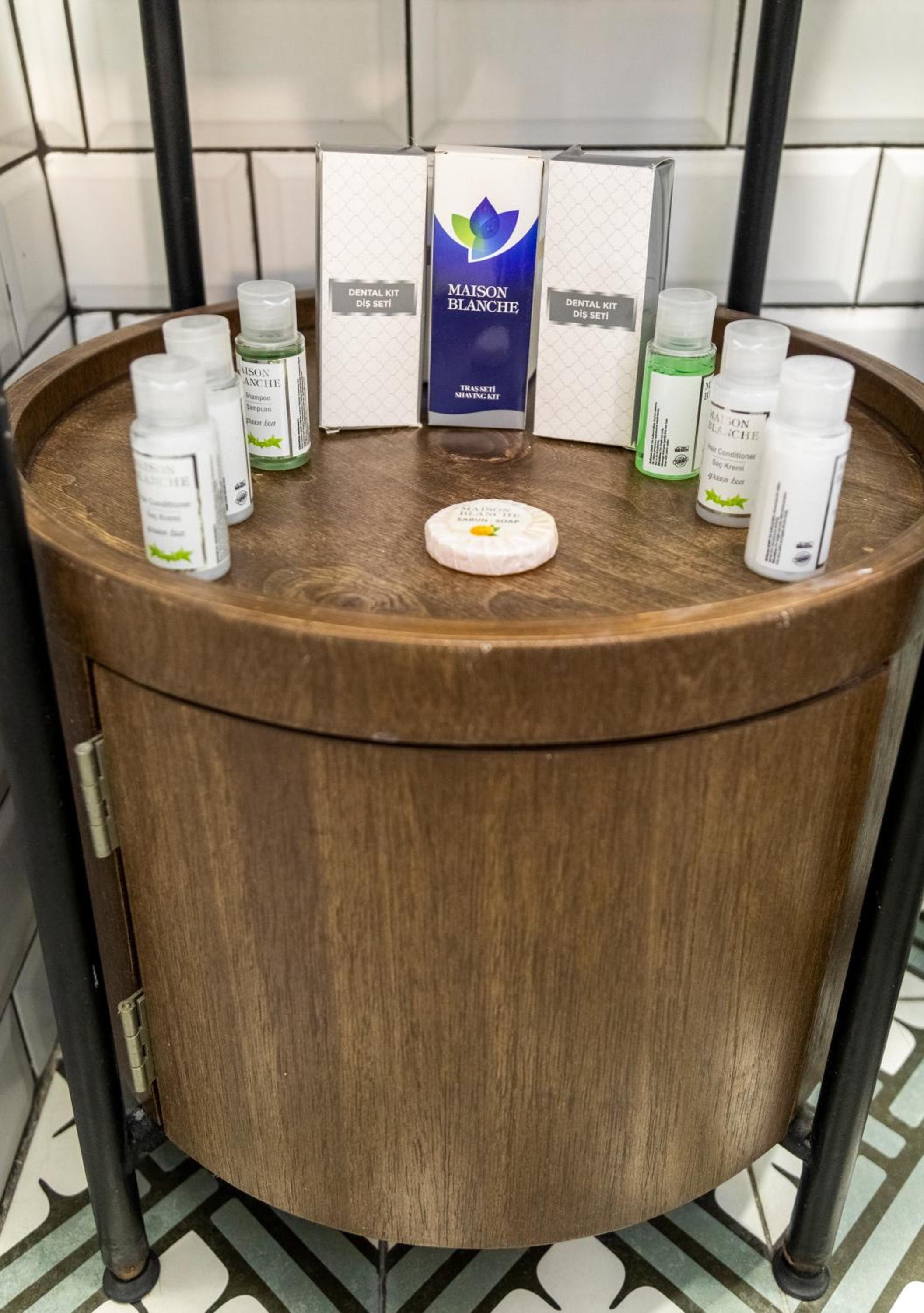 Pure Blanche Hotel - Image 6