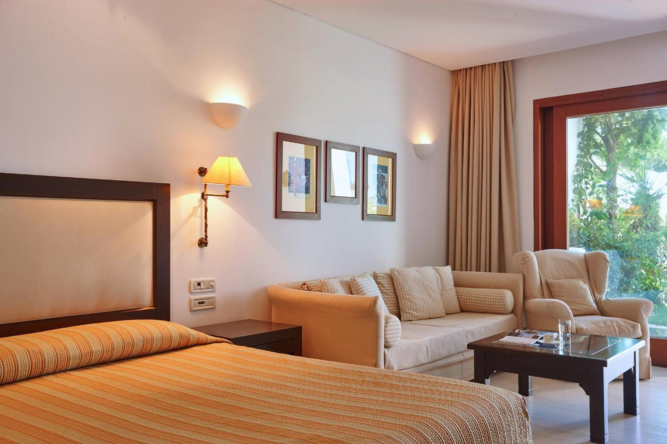 Grand Resort Lagonissi