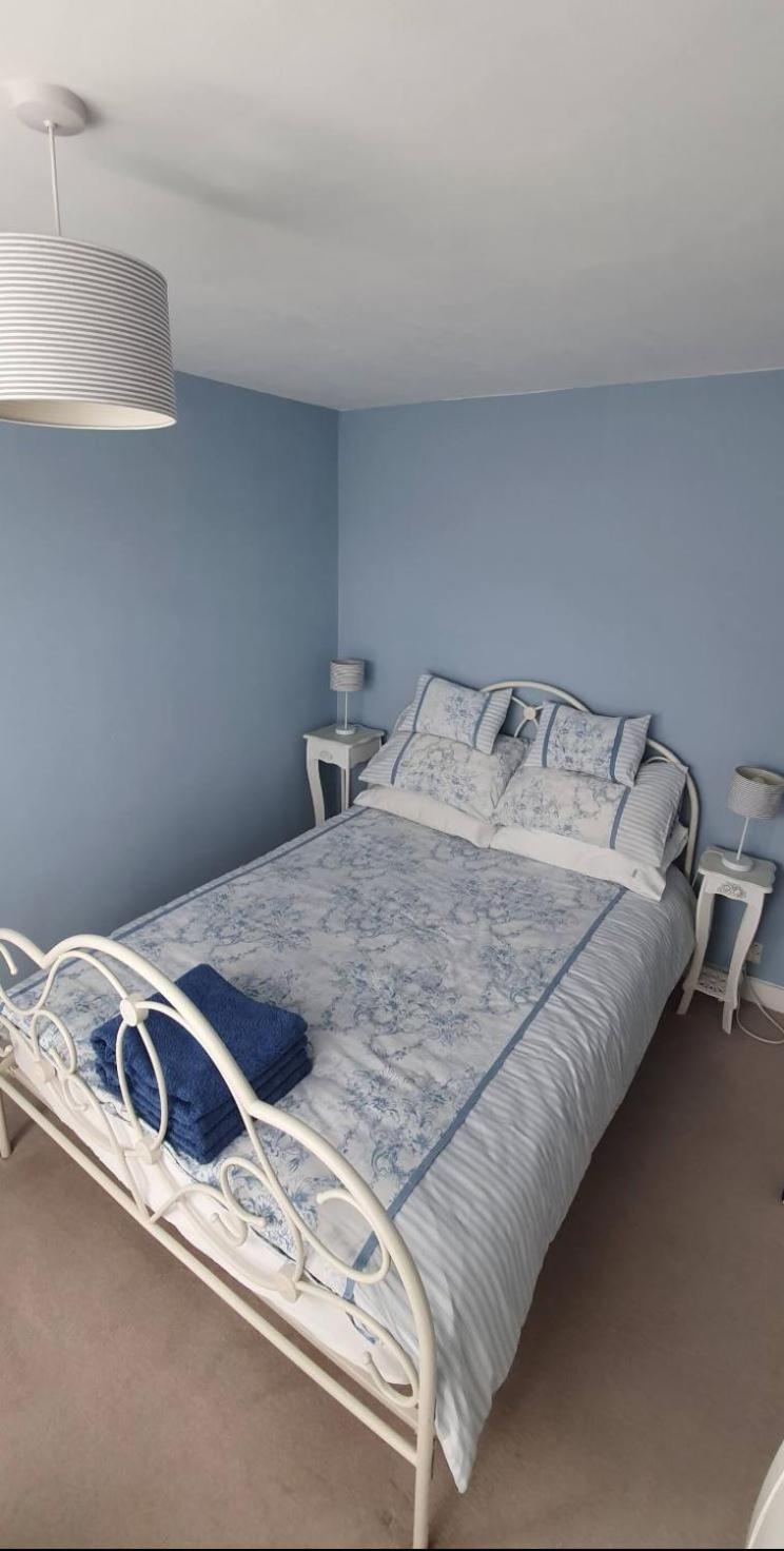 Beautiful 1 bedroom cottage with courtyard. view 3