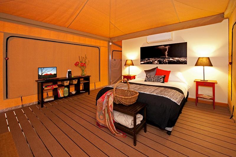 Alice Springs Vacations - Squeakywindmill Boutique Tent BB - Property Image 12