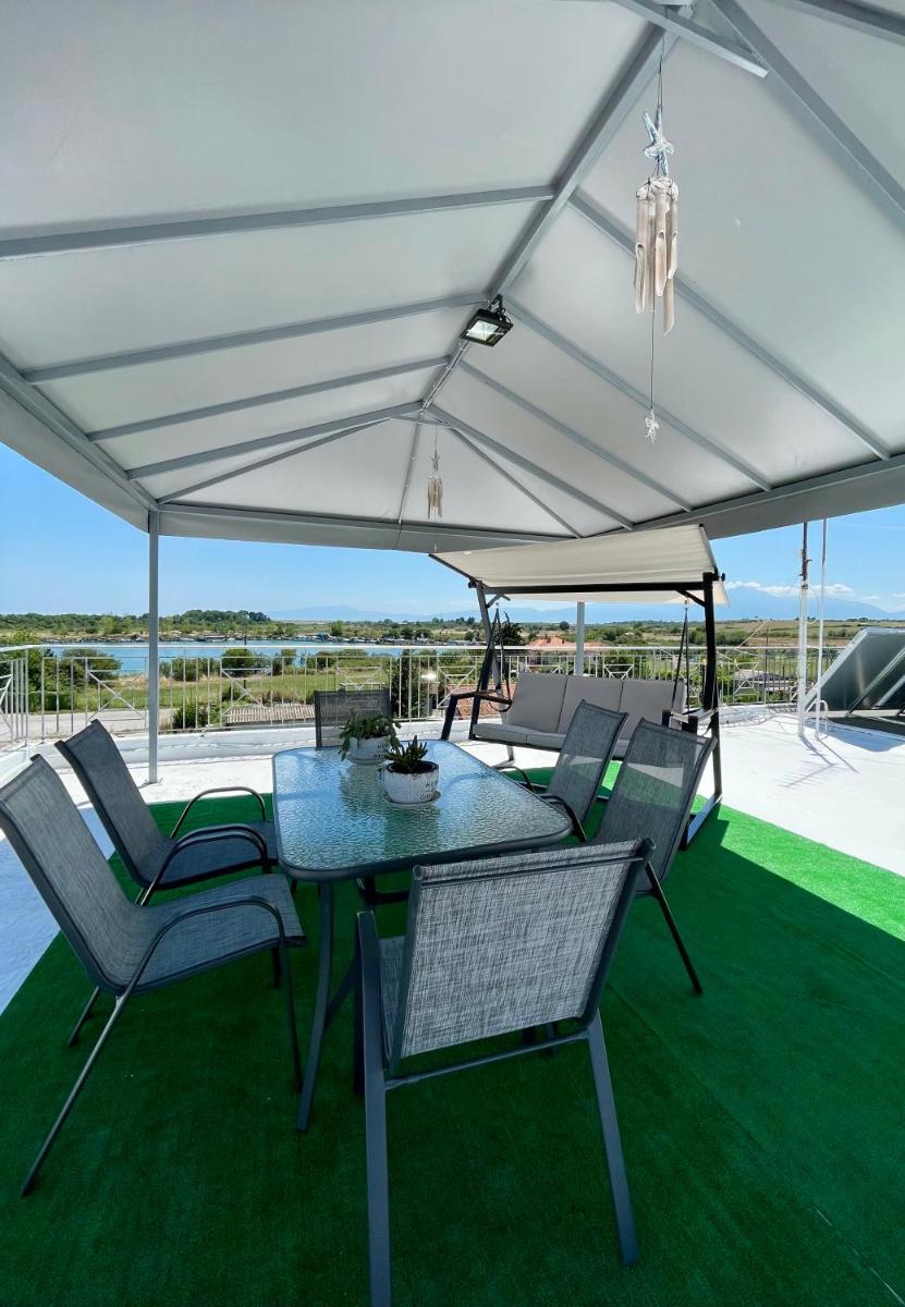 outdoor BBQ area