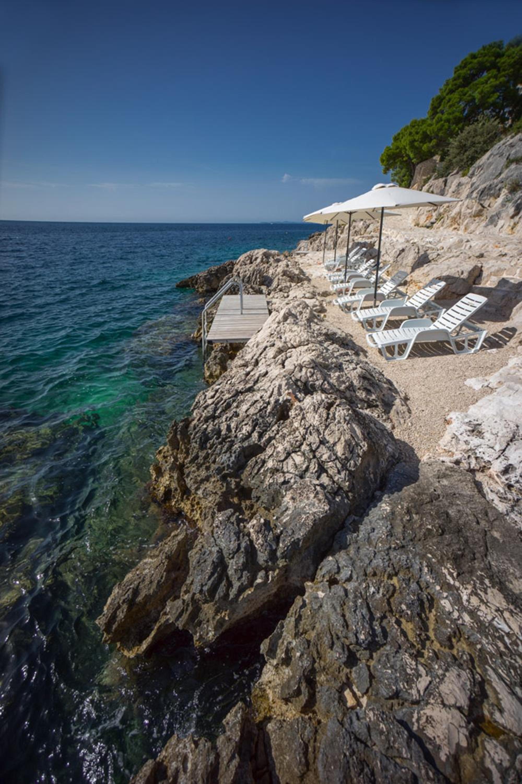 Golden Rays Luxury Villas & Apartments