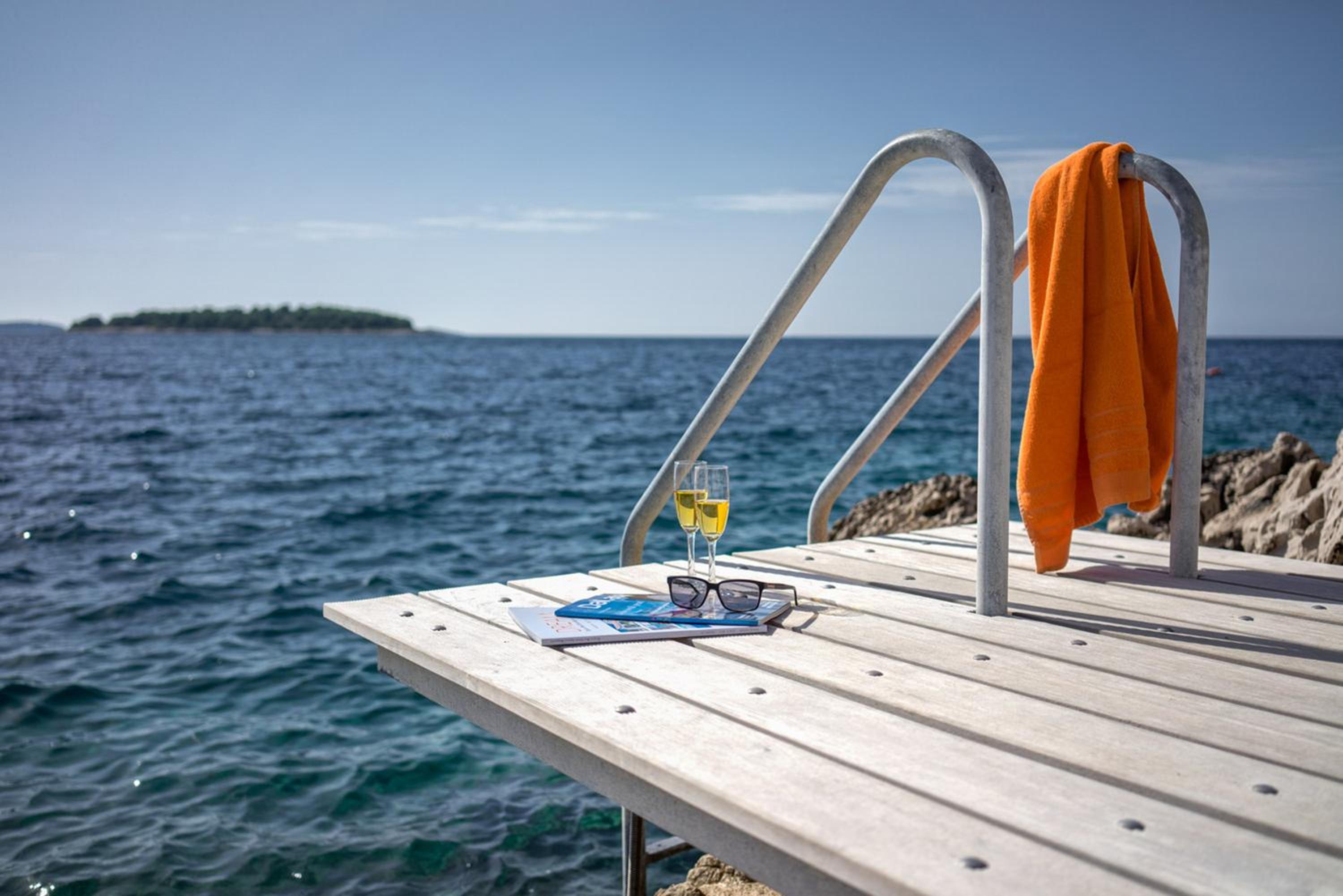 Golden Rays Luxury Villas & Apartments
