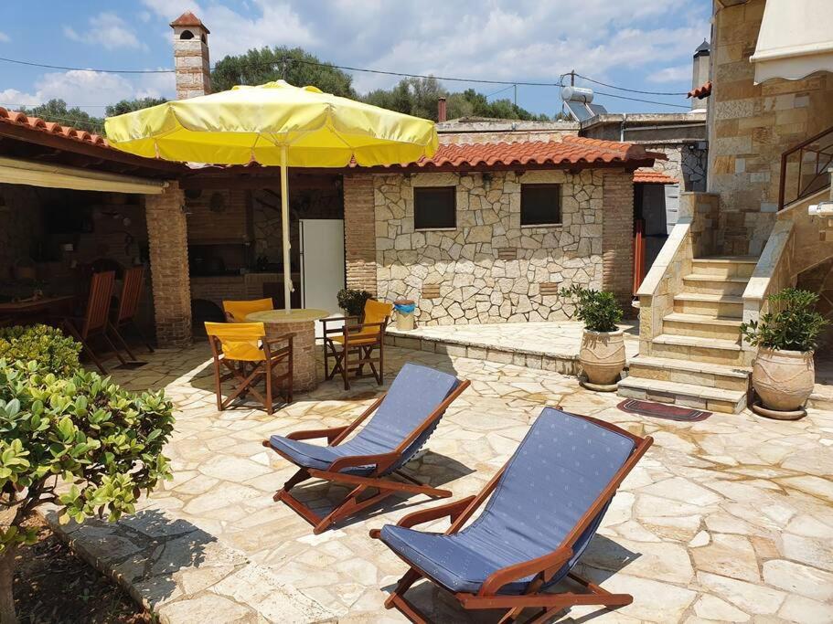 Petrino guesthouse Gialova