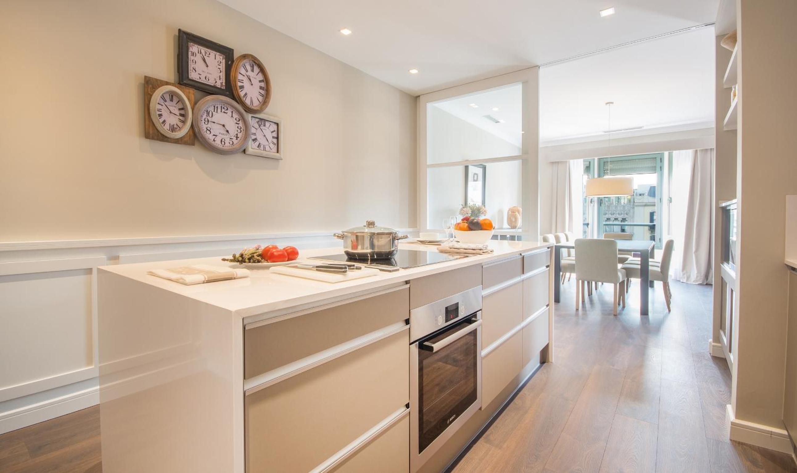 You Stylish City Center Apartments
