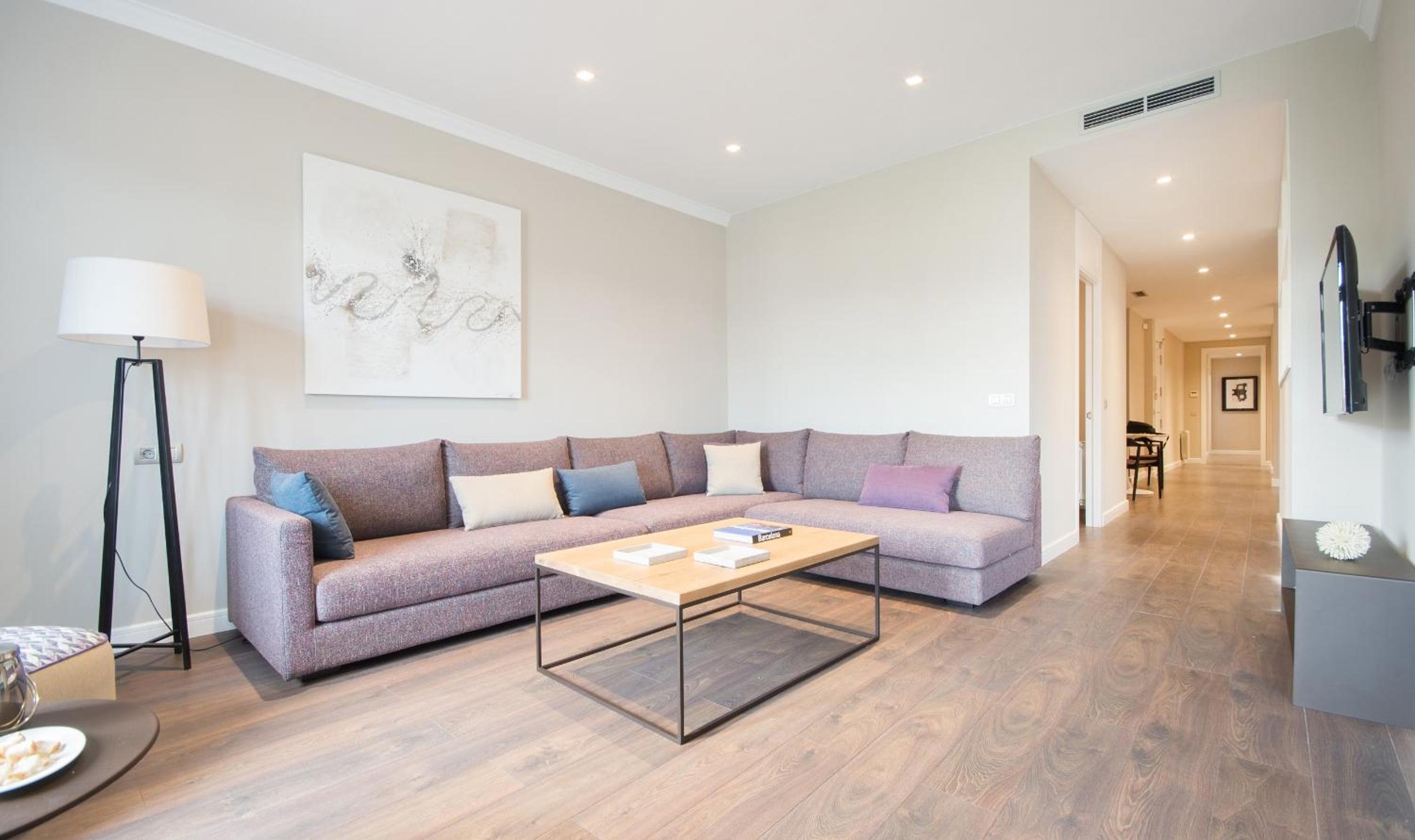 You Stylish City Center Apartments