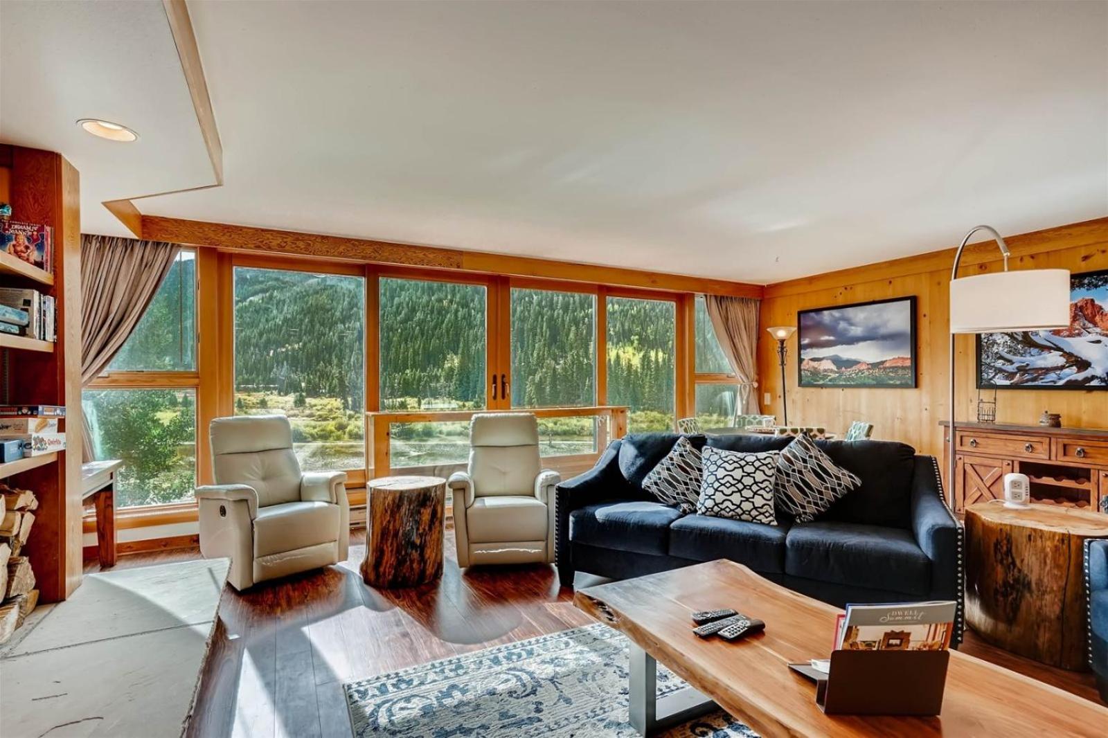 Lakeside Village 4 Bedroom Condo