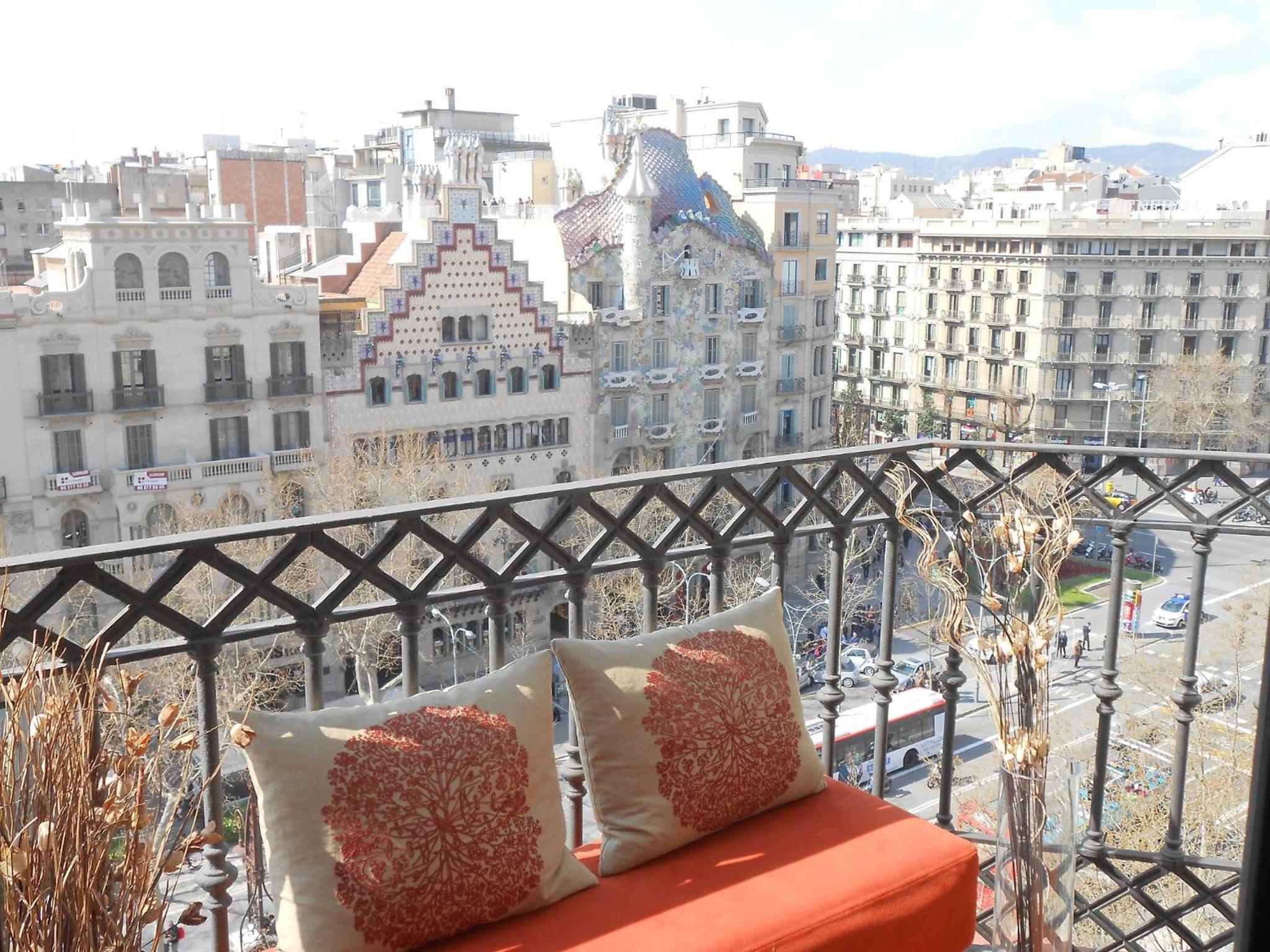 You Stylish City Center Apartments