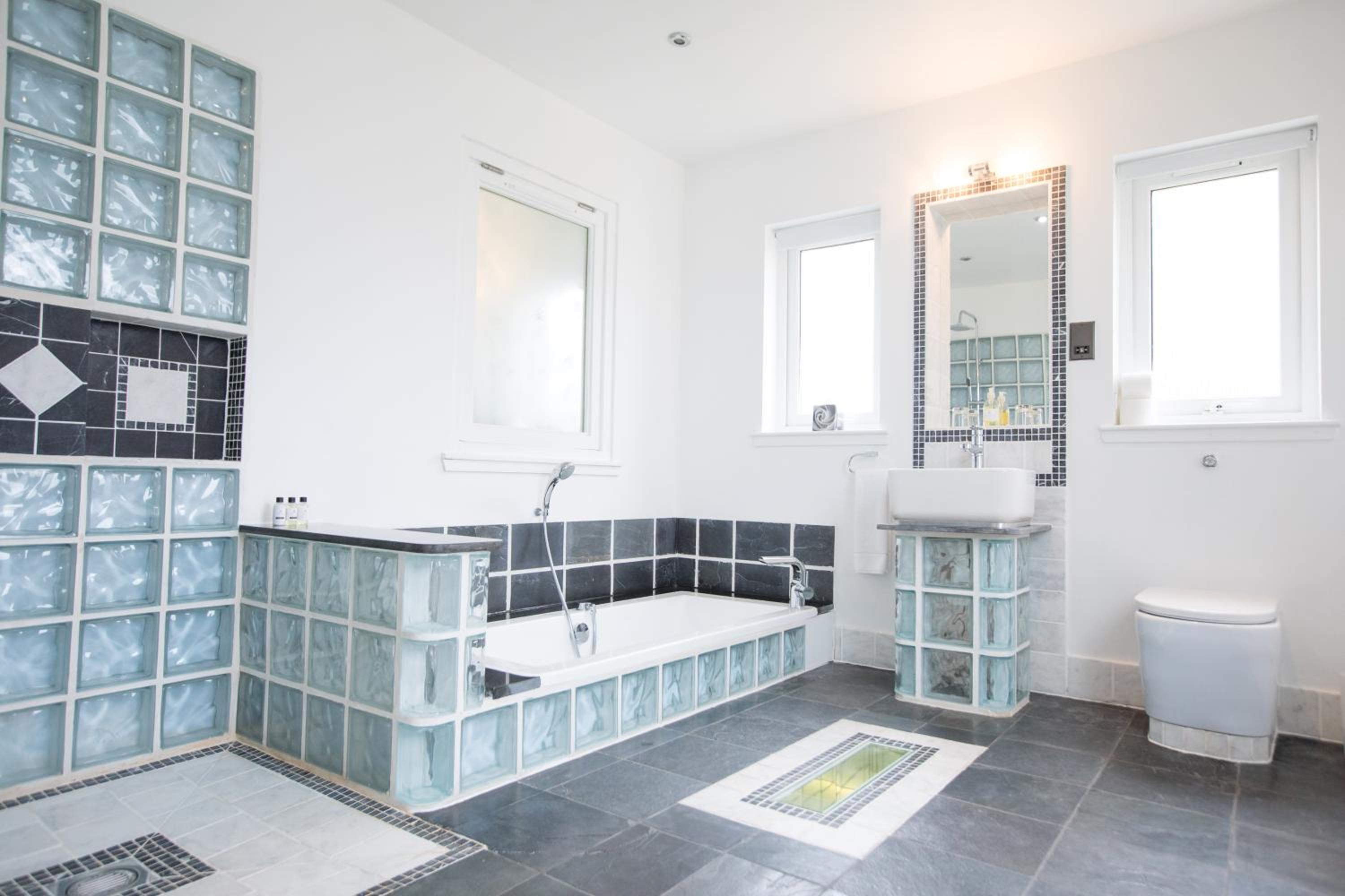 Achnagairn Estate - Self-catering Mini Manors