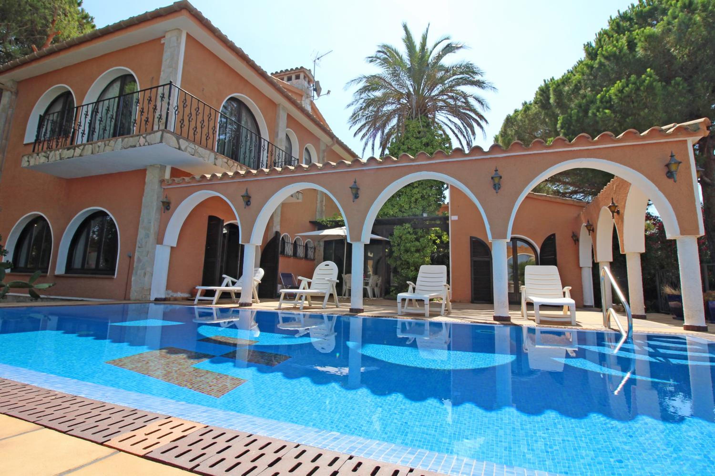 Apart-rent Villa Requesens 0003 view 5