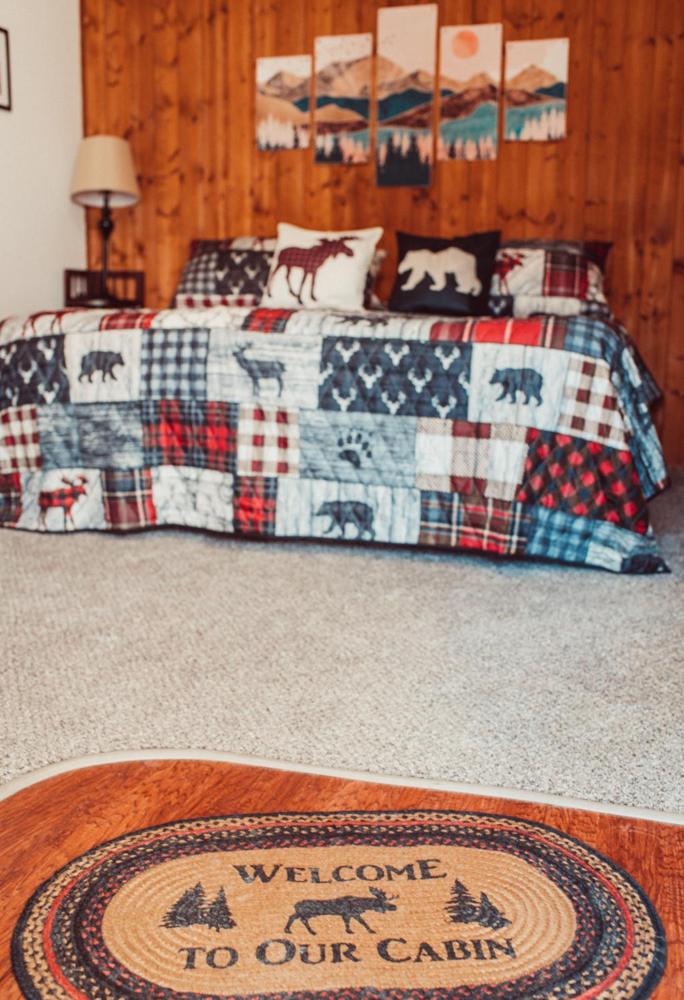 Homer Vacations - Pioneer Inn Downtown - Property Image 7