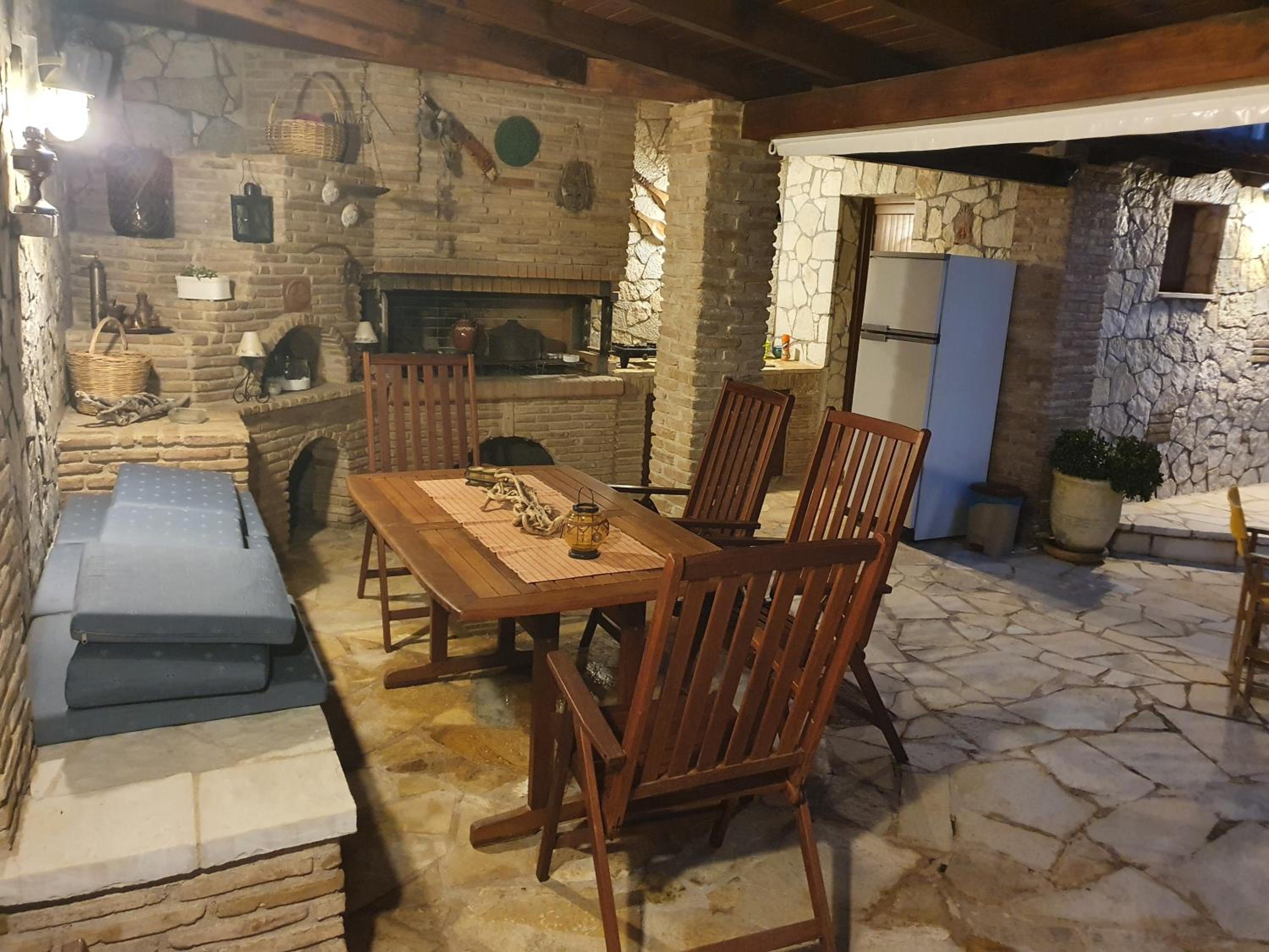 Petrino guesthouse Gialova