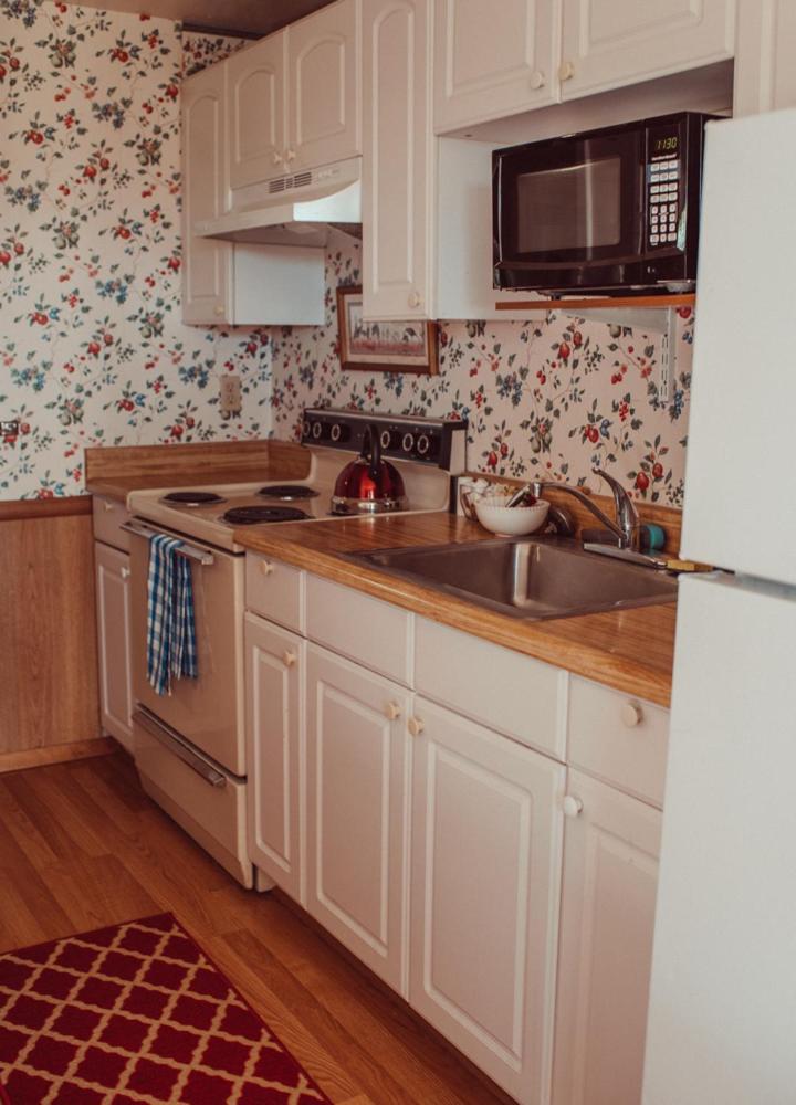 Homer Vacations - Pioneer Inn Downtown - Property Image 5